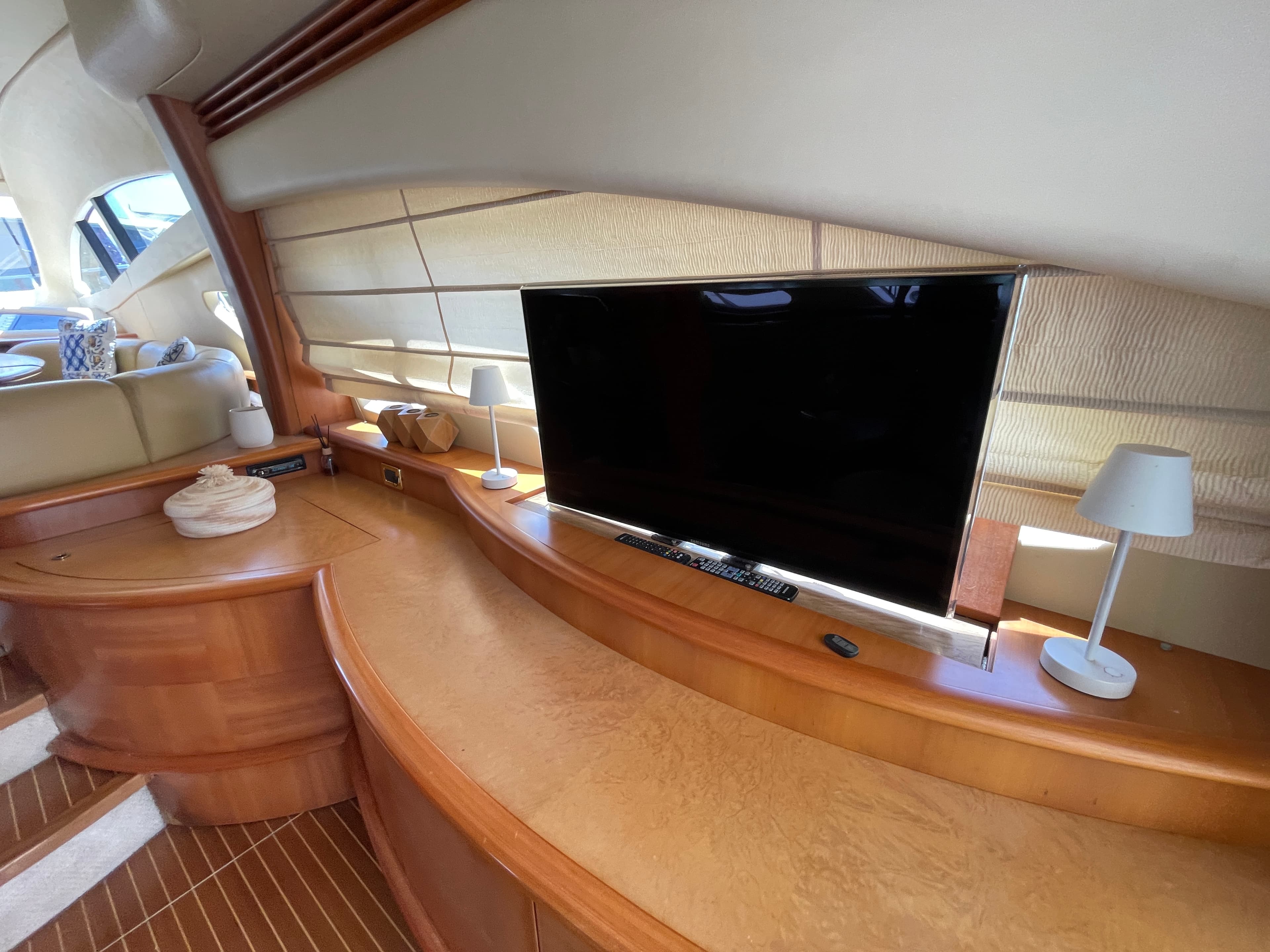 Azimut 62 Evolution Yacht for Sale