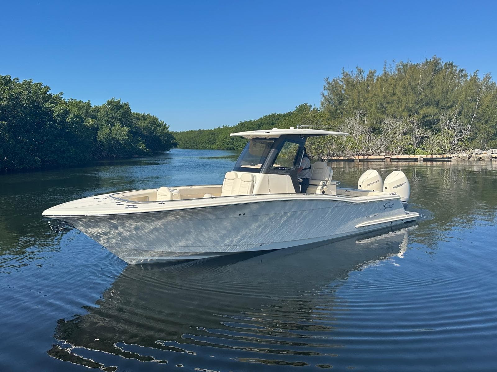 2026 Scout Boats 288 LXF for Sale in Key Largo, FL Center Console