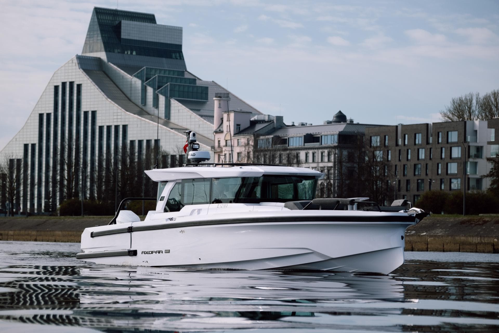 2027 Axopar 38 XC Cross Cabin for Sale in Sausalito, California Express Cruiser 5
