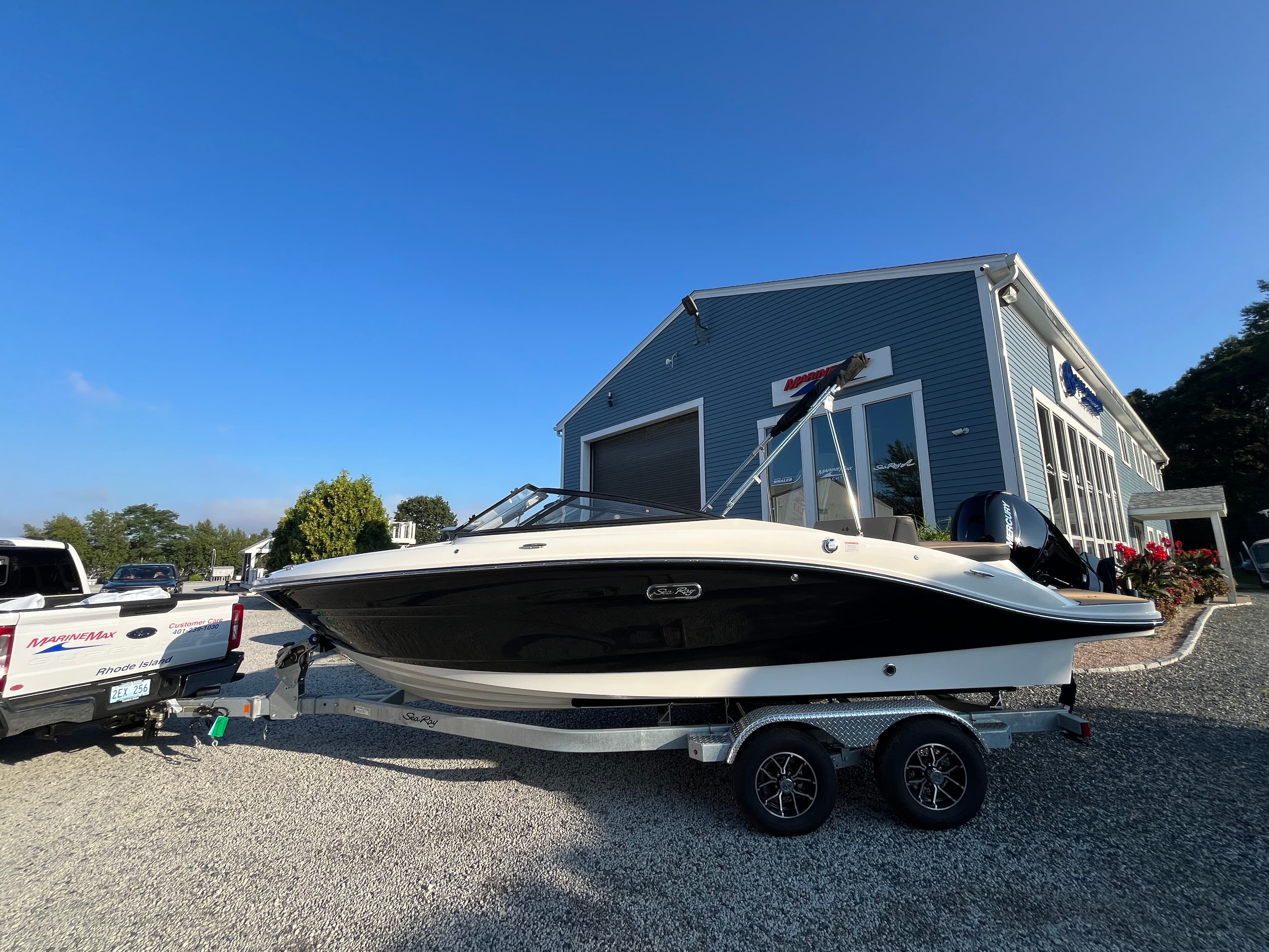 2027 Sea Ray SPX 210 Outboard te koop in Wakefield, RI Bowrider