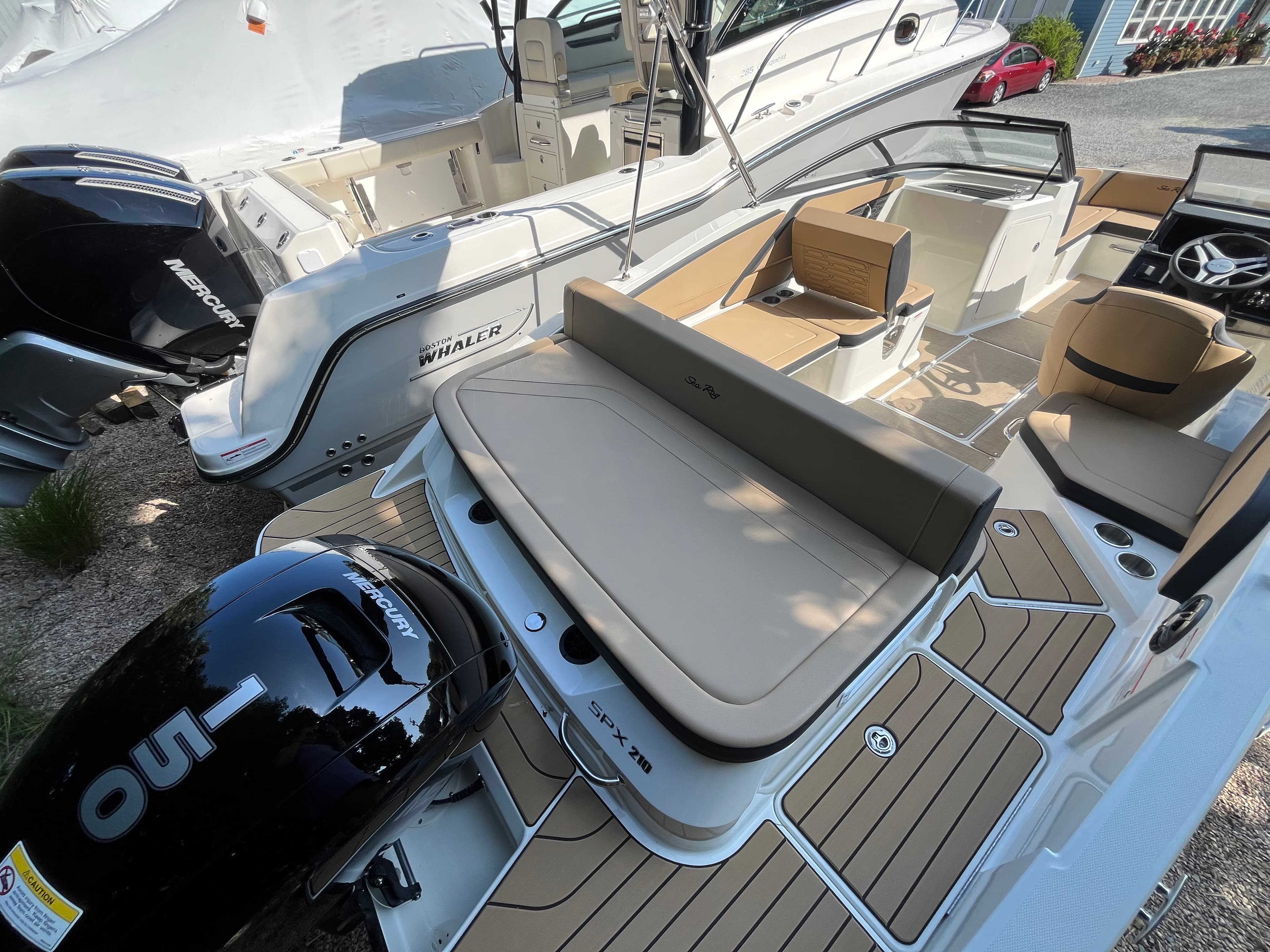 2027 Sea Ray SPX 210 Outboard te koop in Wakefield, RI Bowrider 4