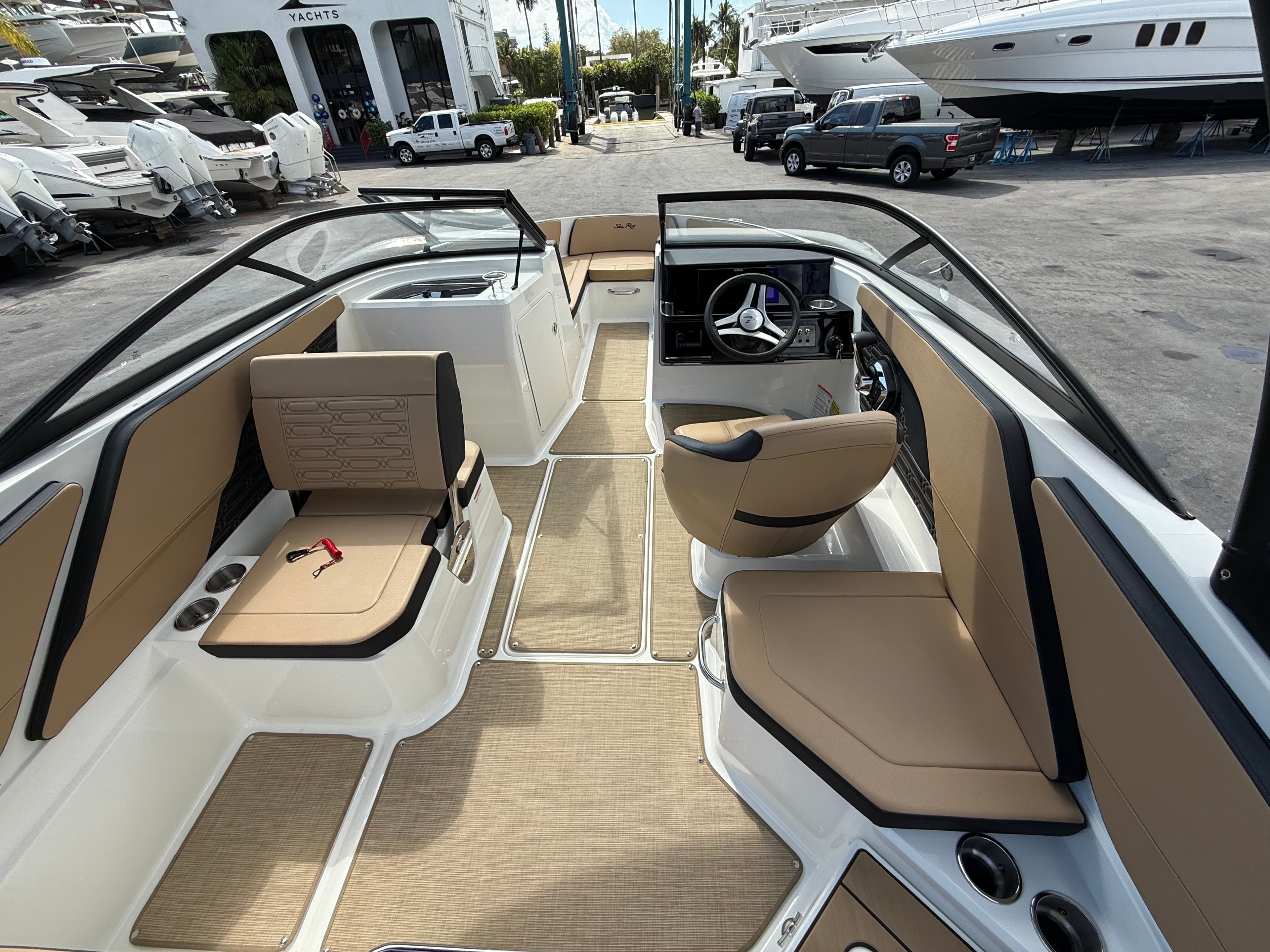 2026 Sea Ray SPX 210 Outboard zum Verkauf in Miami, FL Bowrider 5