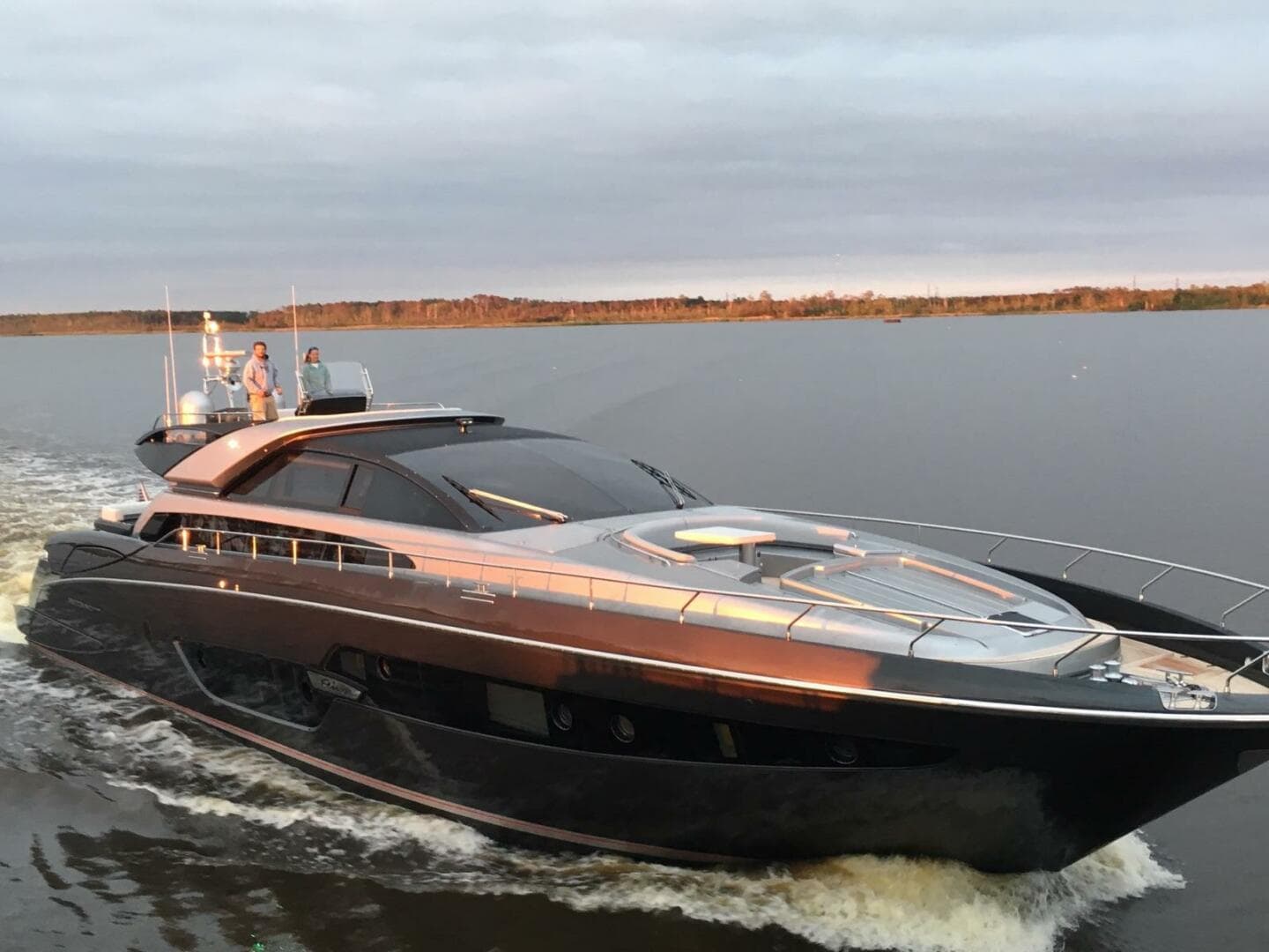 2016 Riva 88' Domino Super zum Verkauf in Sag Harbor, New York Flybridge