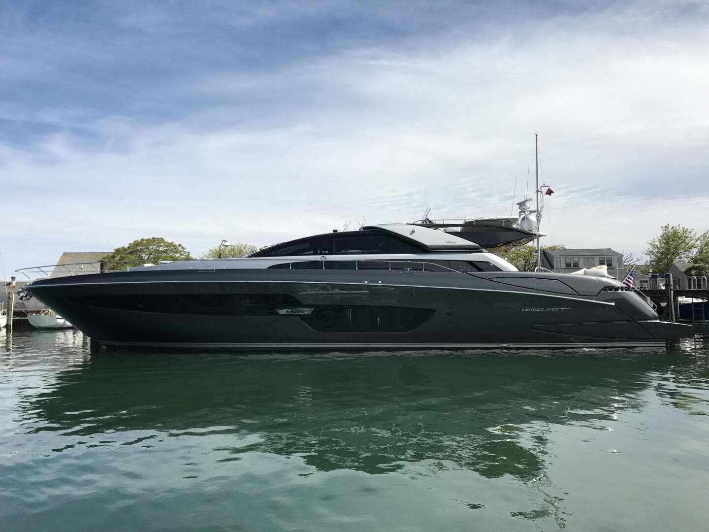 2016 Riva 88' Domino Super zum Verkauf in Sag Harbor, New York Flybridge 2