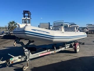 2004 Zodiac MEDLINE I a la venta en Viladamat, ES Express Cruiser