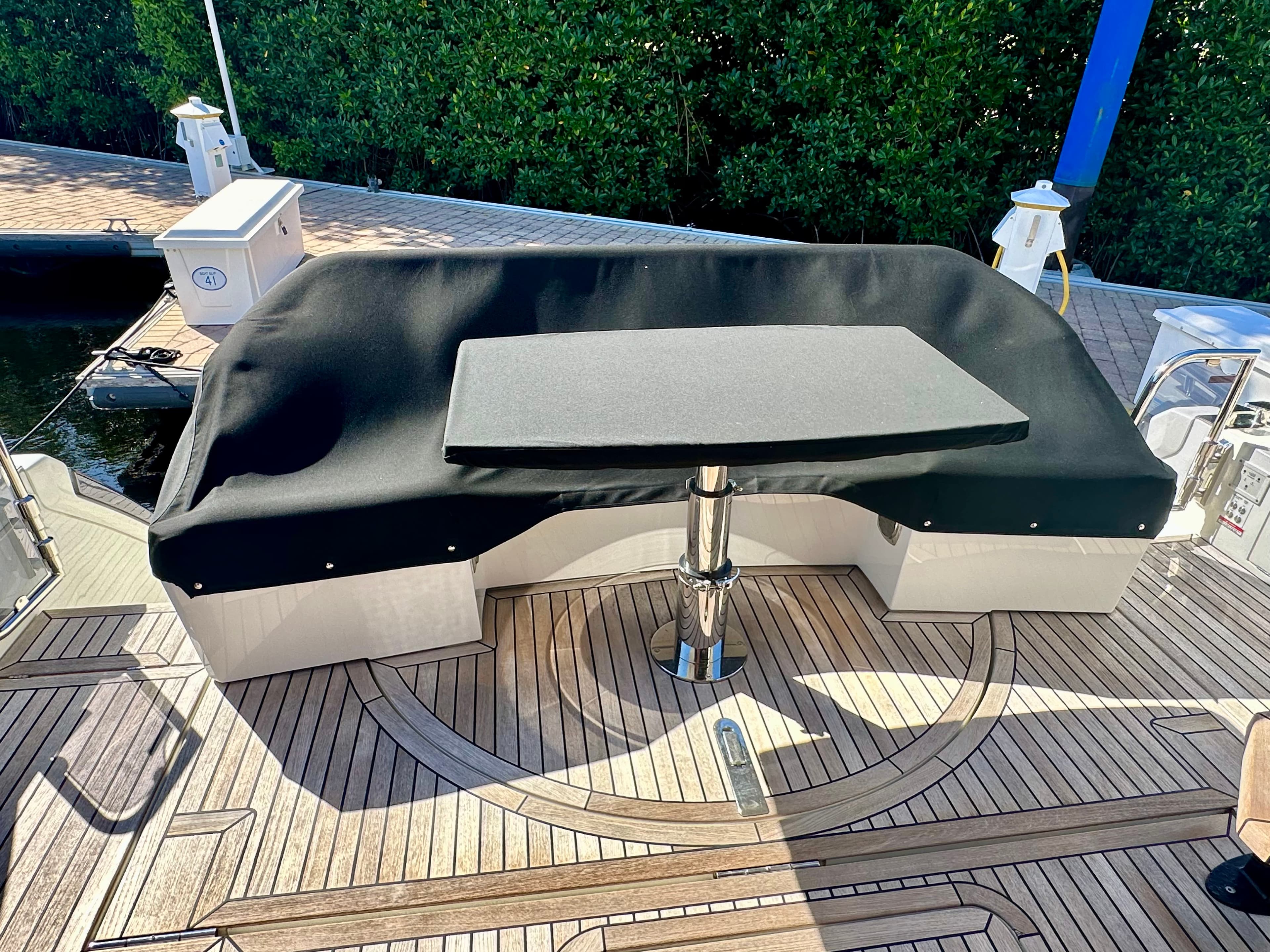2025 Galeon Yachts 500 Fly for Sale in Fort Myers, FL Flybridge 5