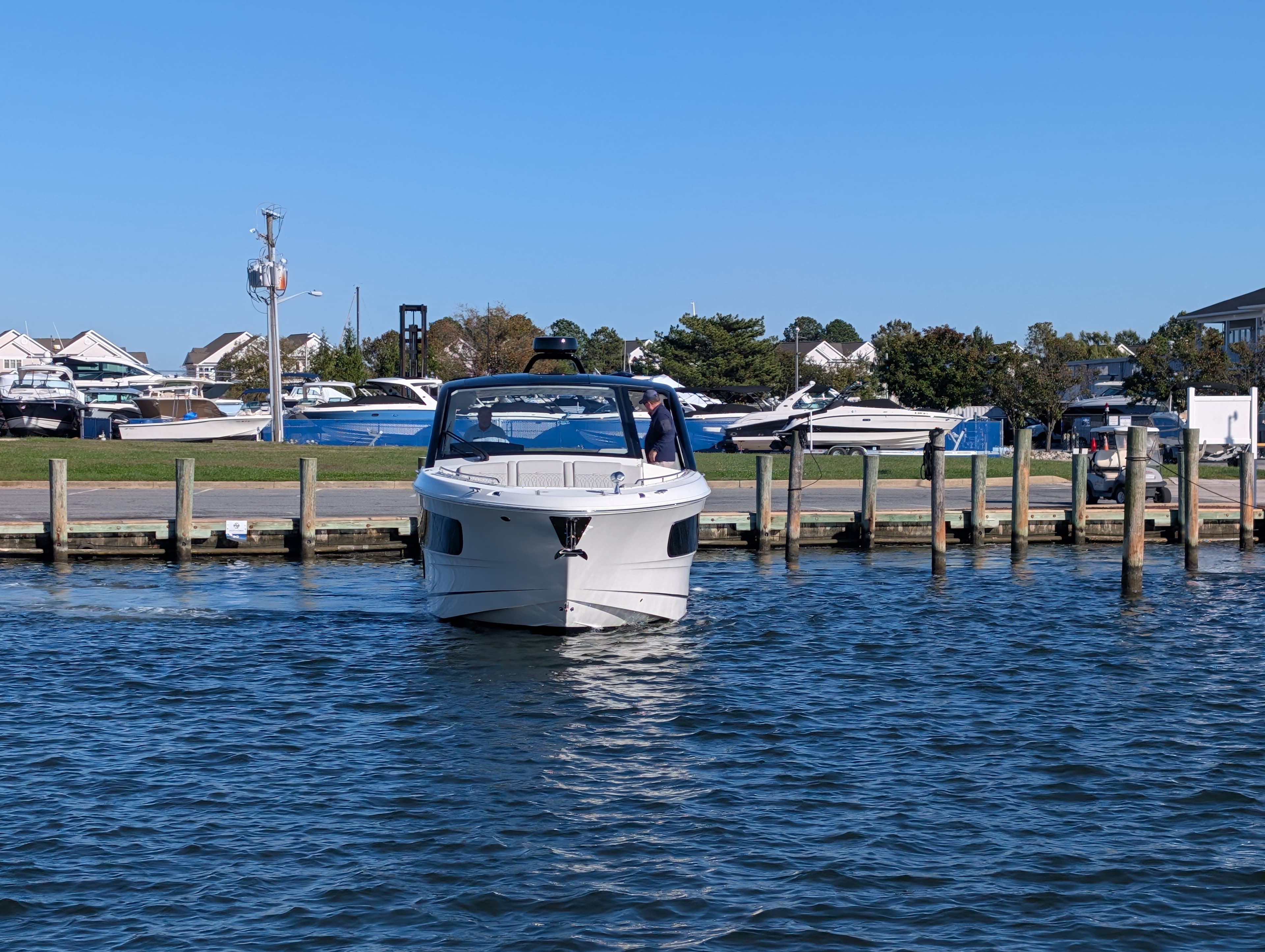 2026 Sea Ray Sundancer 370 Outboard zum Verkauf in Grasonville, MD Bowrider 3