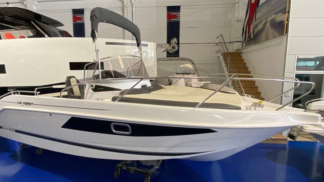 2026 B2 Cap-Ferret 702 Sun Deck for Sale in Viladamat, ES Cuddy Cabin 3