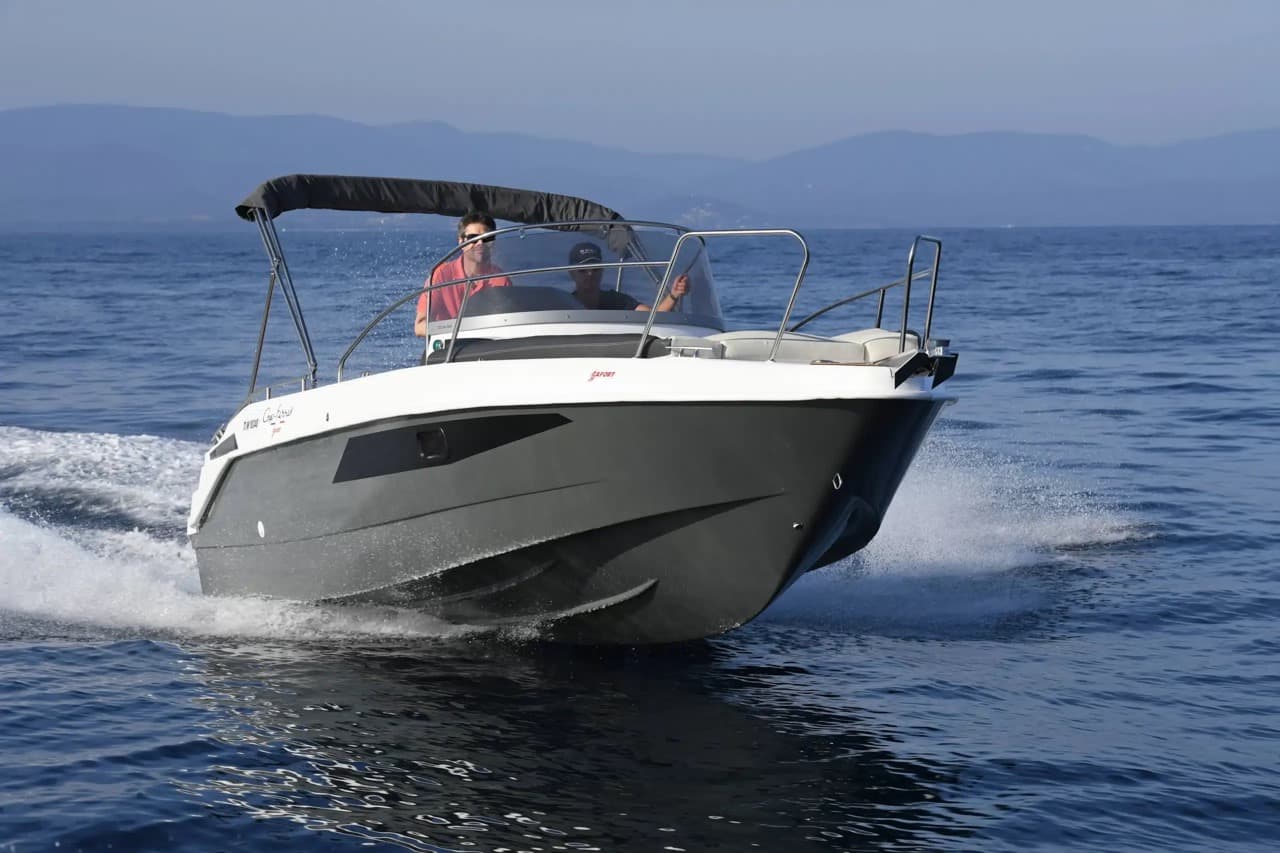 2026 B2 Cap-Ferret 702 Sun Deck for Sale in Viladamat, ES Cuddy Cabin 4