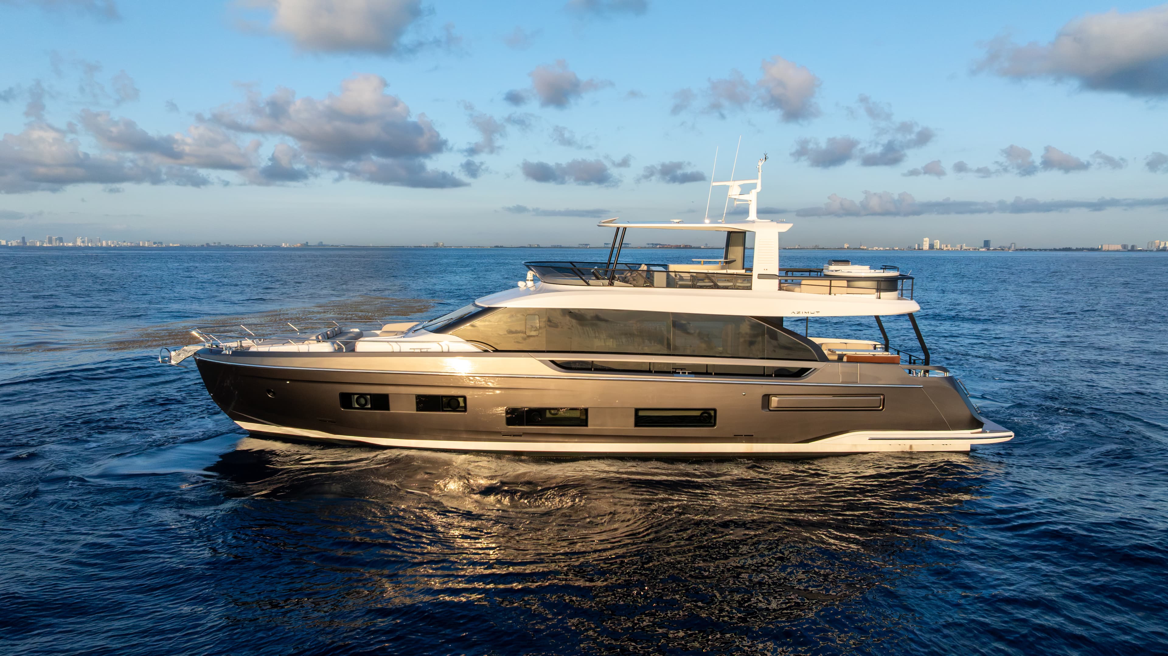 2027 Azimut Fly 82 for Sale in Pompano Beach, FL Cruiser