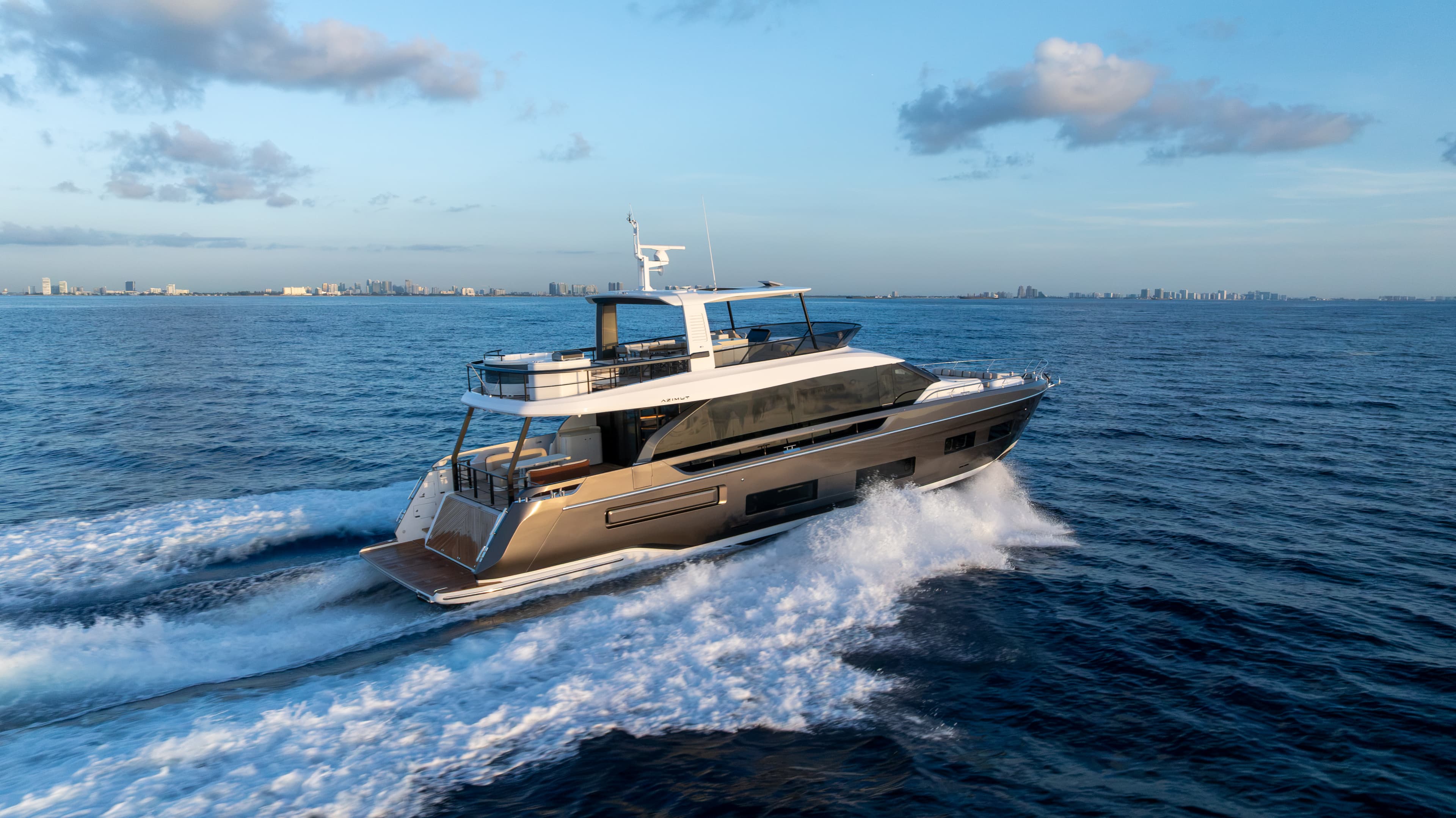 2027 Azimut Fly 82 for Sale in Pompano Beach, FL Cruiser 3