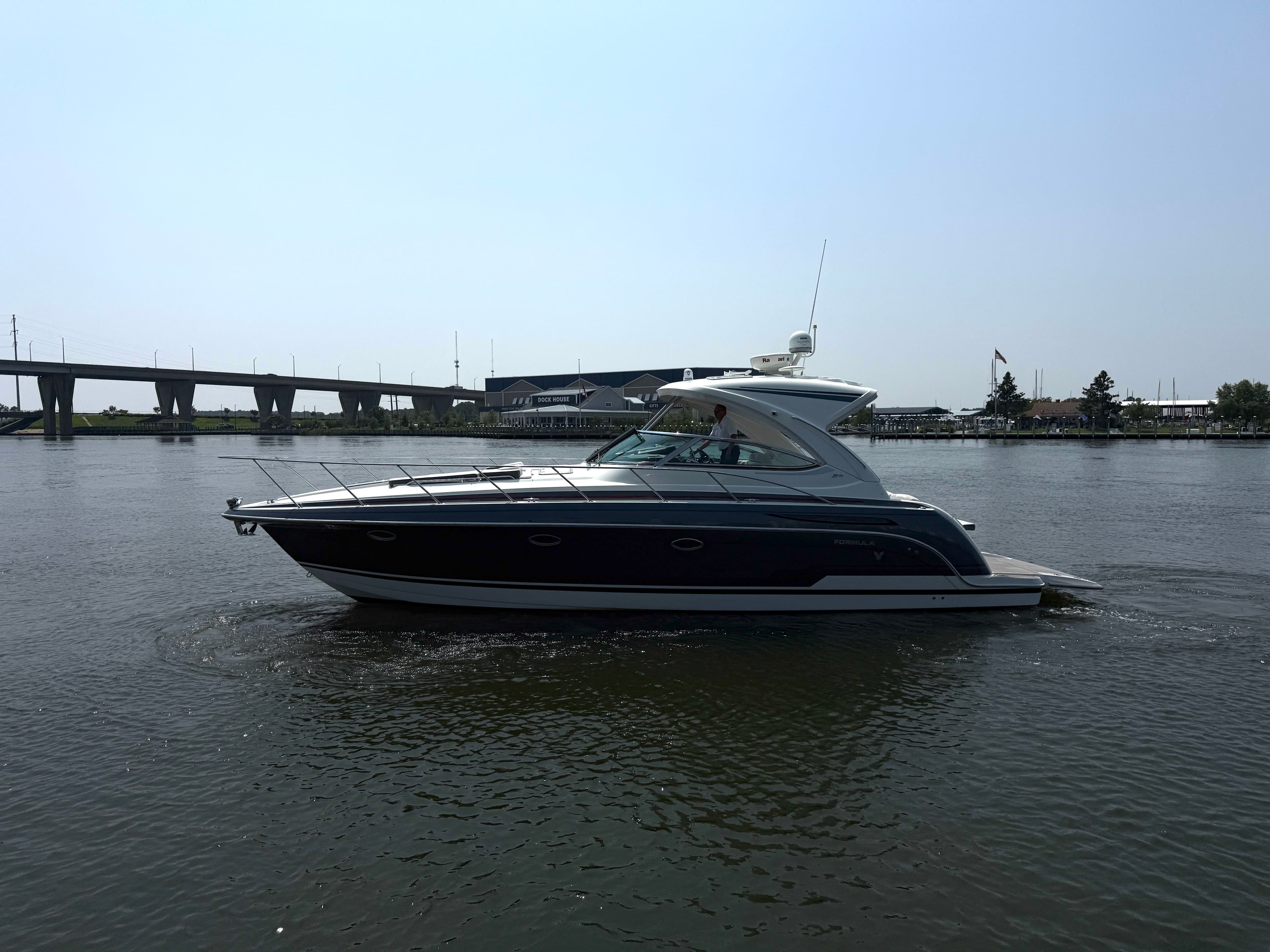 2017 Formula Boats 37 PC à vendre à Grasonville, MD Express Cruiser 4
