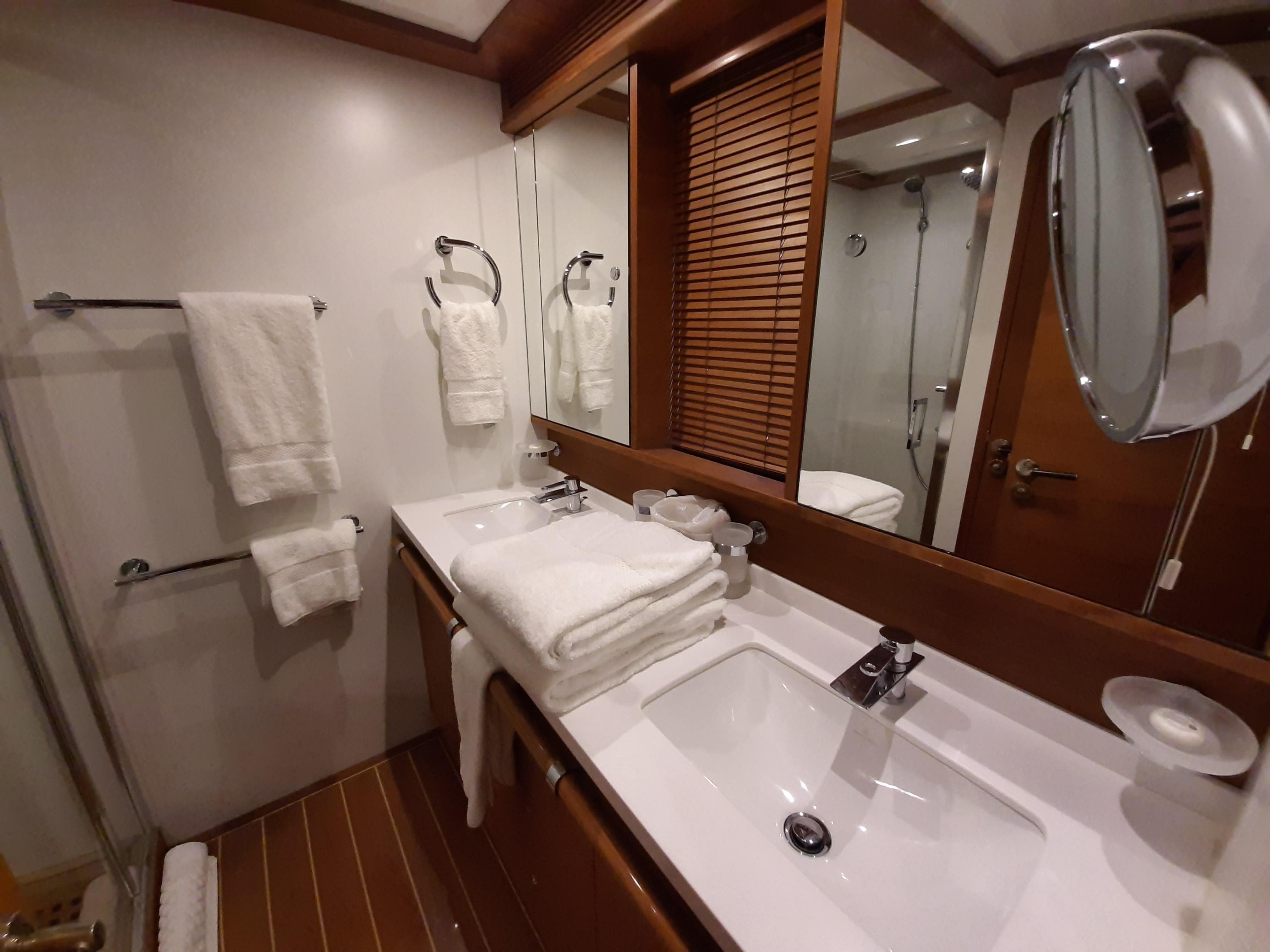 2007 Couach 3300 Fly à vendre à Antibes, FR Motor Yacht 5