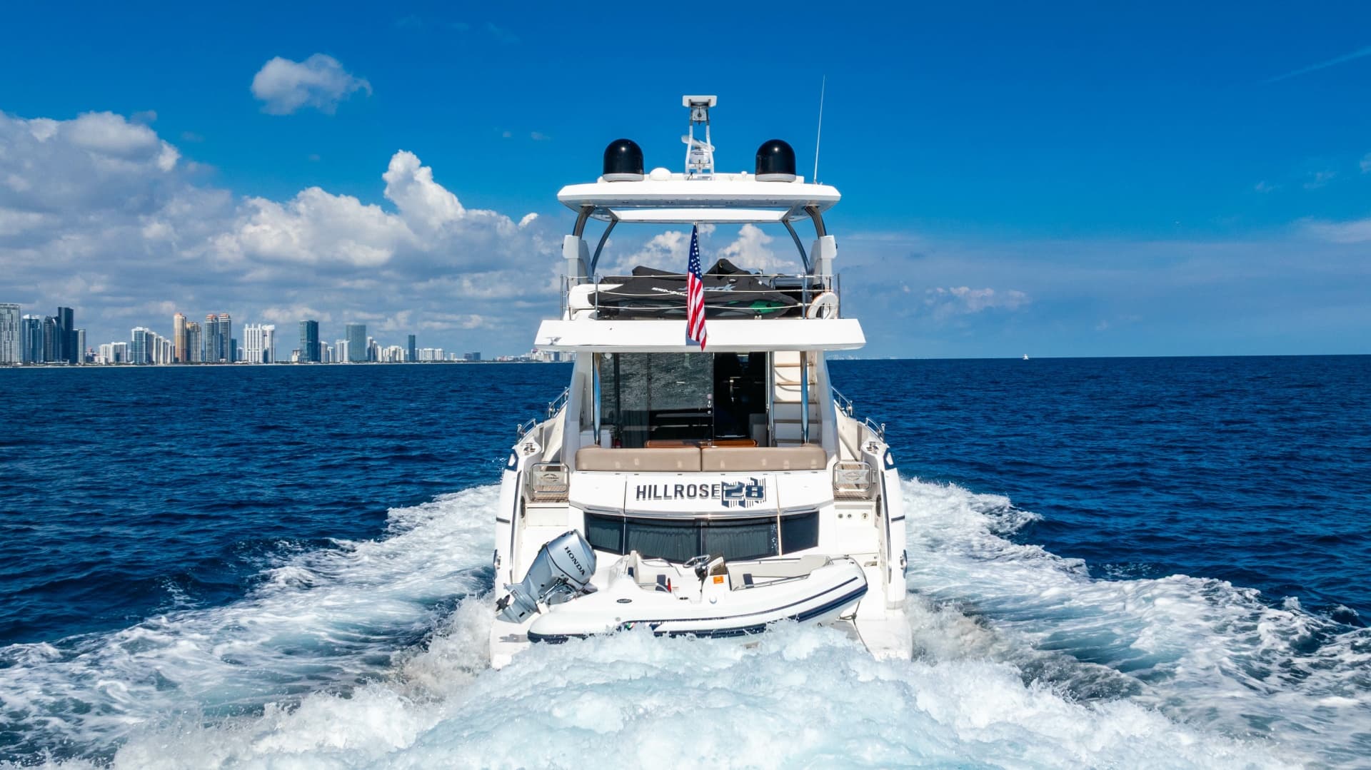 2014 Sunseeker Manhattan 73 for Sale in Miami Beach, Florida Flybridge 3
