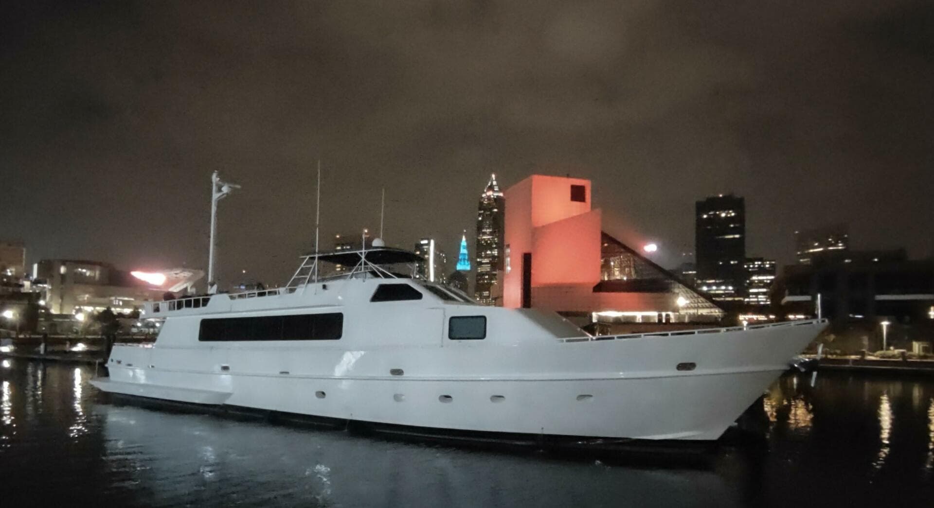 1990 Inace Yachts Expedition 88 a la venta en Vancouver, CA Explorer Yachts