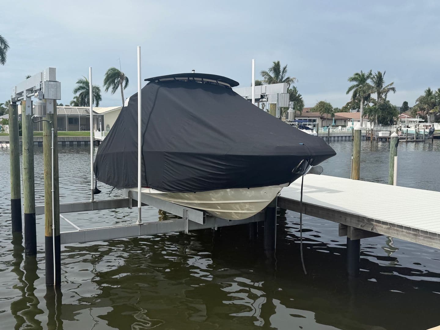 2015 Boston Whaler 230 Vantage zum Verkauf in St Petersburg, FL Dual Console 2