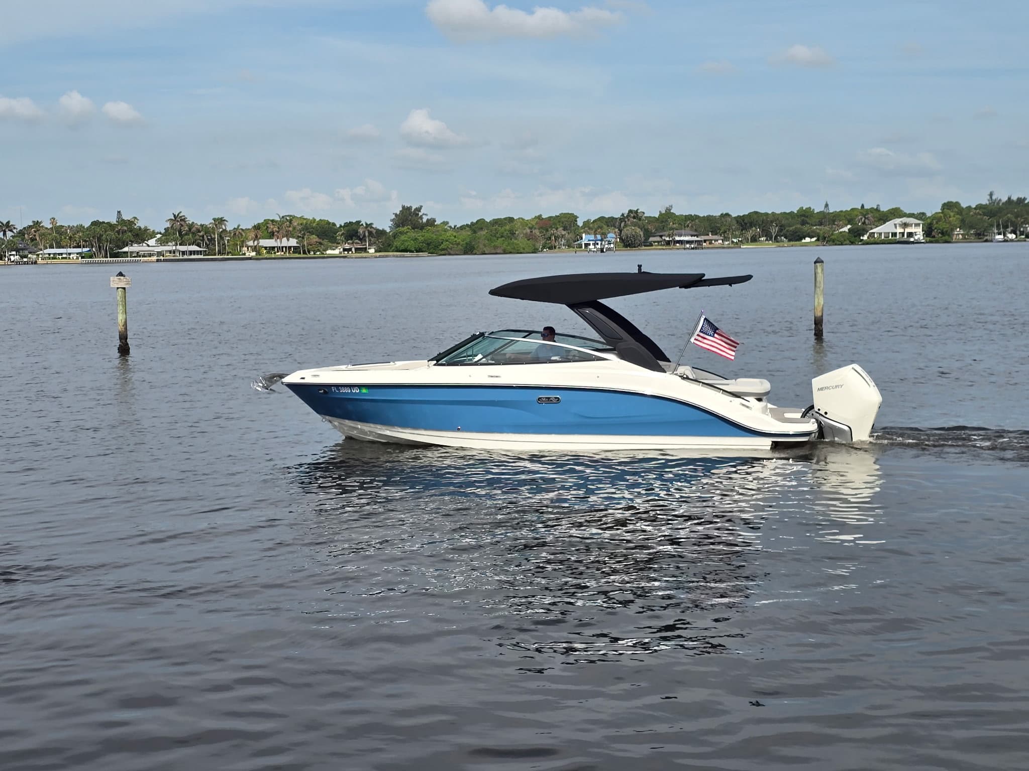 2025 Sea Ray SLX 260 Outboard for Sale in Stuart, Florida Bowrider
