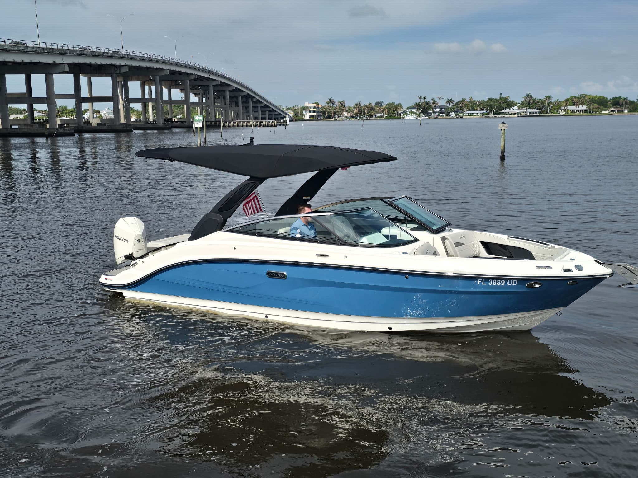 2025 Sea Ray SLX 260 Outboard for Sale in Stuart, Florida Bowrider 5