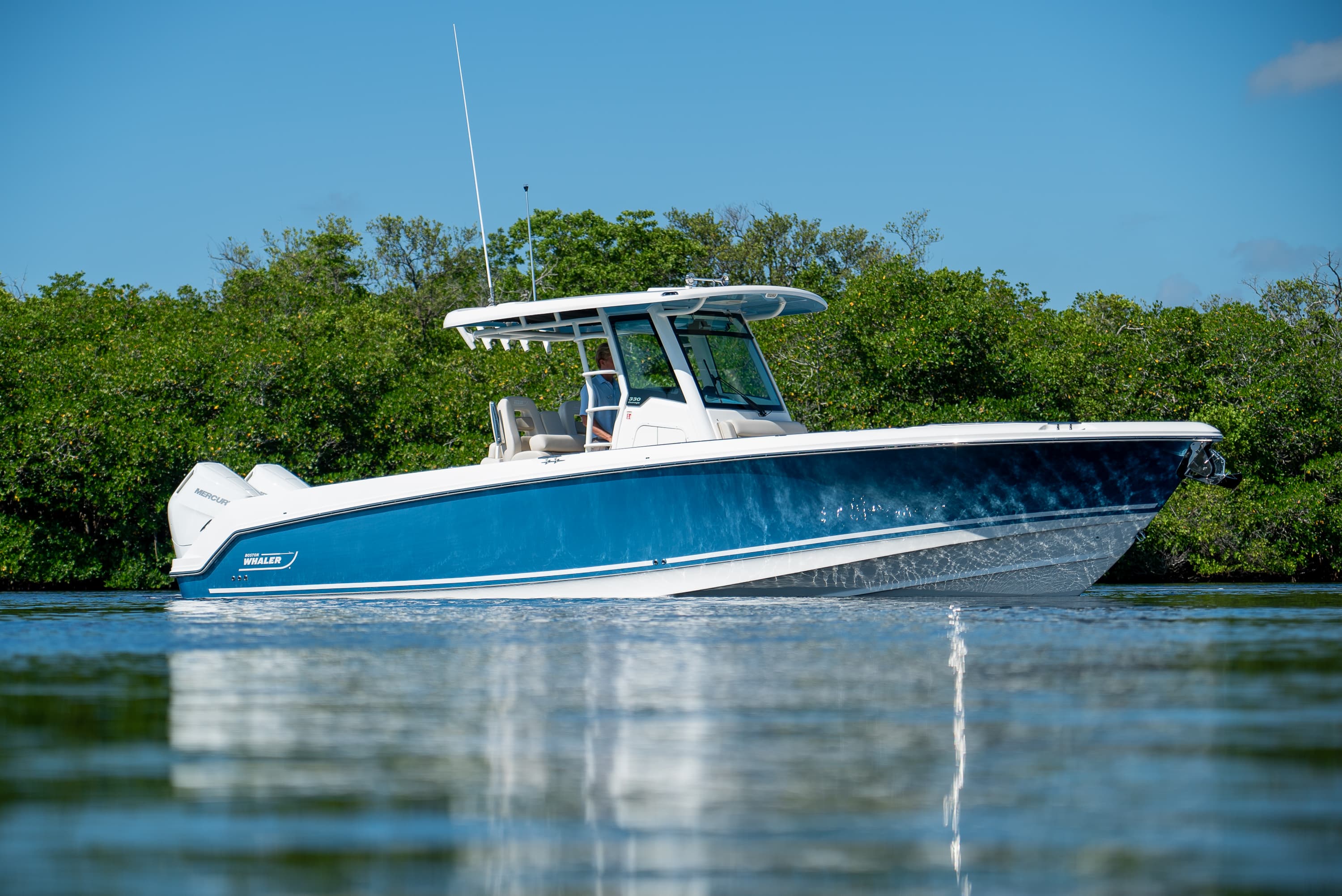 2026 Boston Whaler 330 Outrage in vendita a Fort Myers, FL Center Console