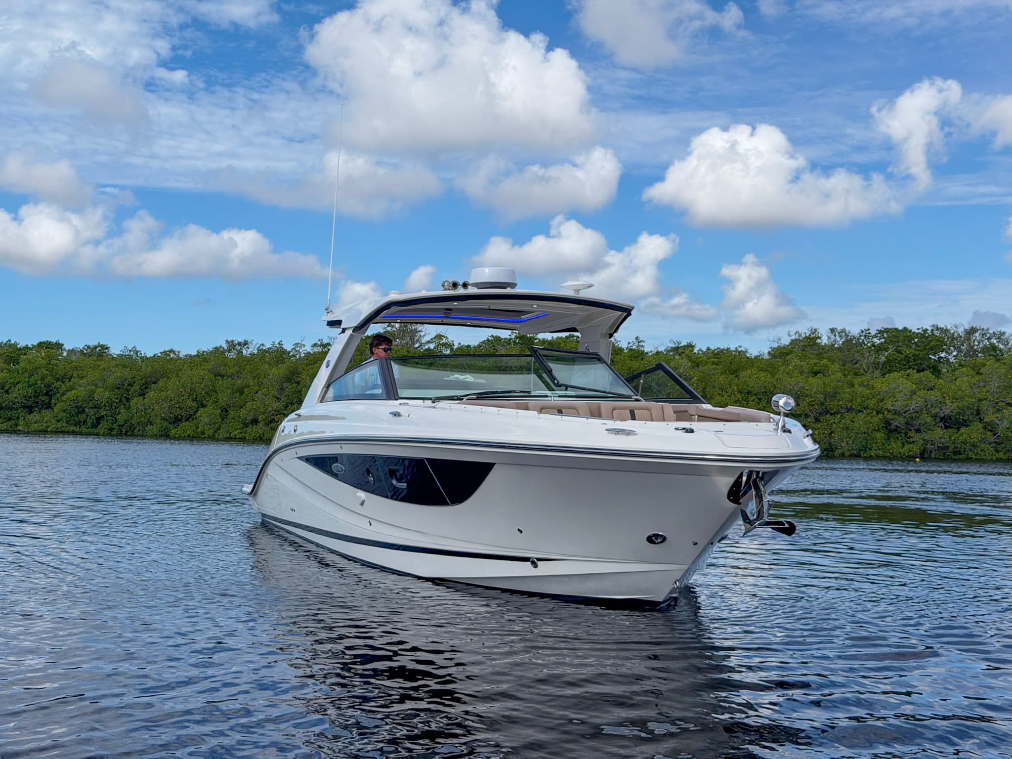 2019 Sea Ray SLX 400 Outboard zum Verkauf in Fort Myers, FL Bowrider 2