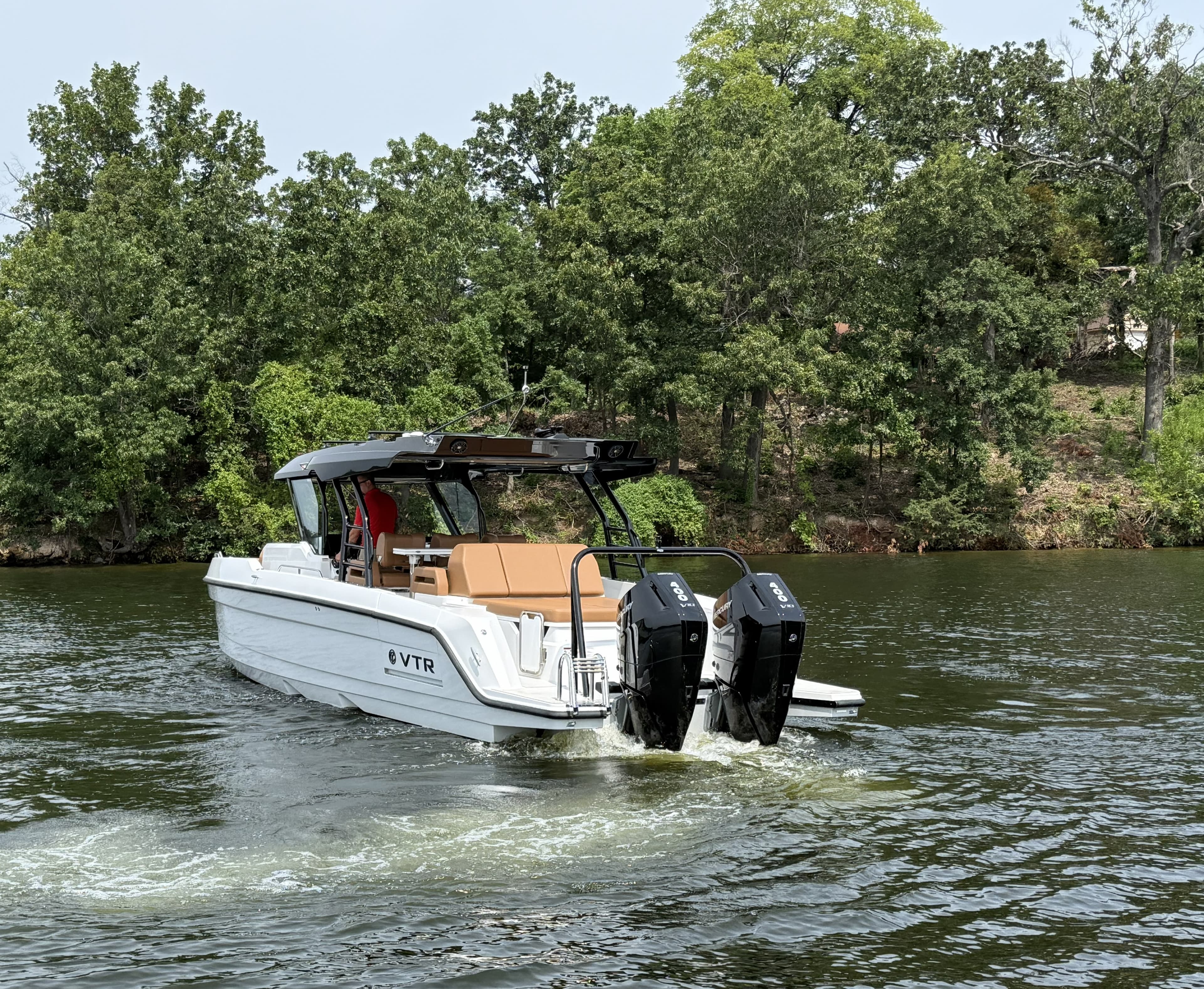 2027 Cruisers Yachts 38 VTR in vendita a Lake Ozark, MO Sport Cruiser 4