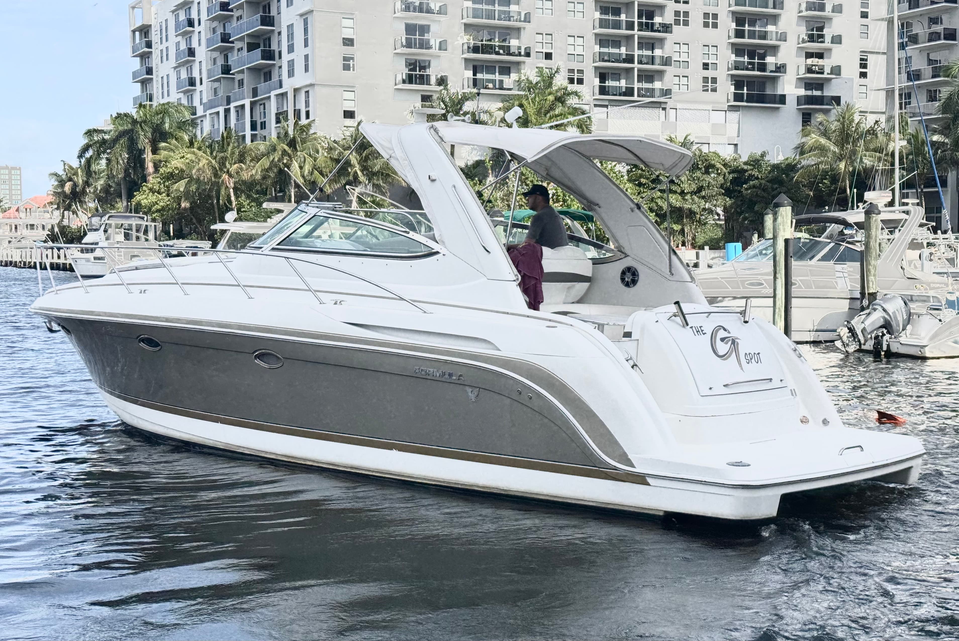 2004 Formula Boats 37 Performance Cruiser te koop in Fort Lauderdale, Florida Bay Boats 3