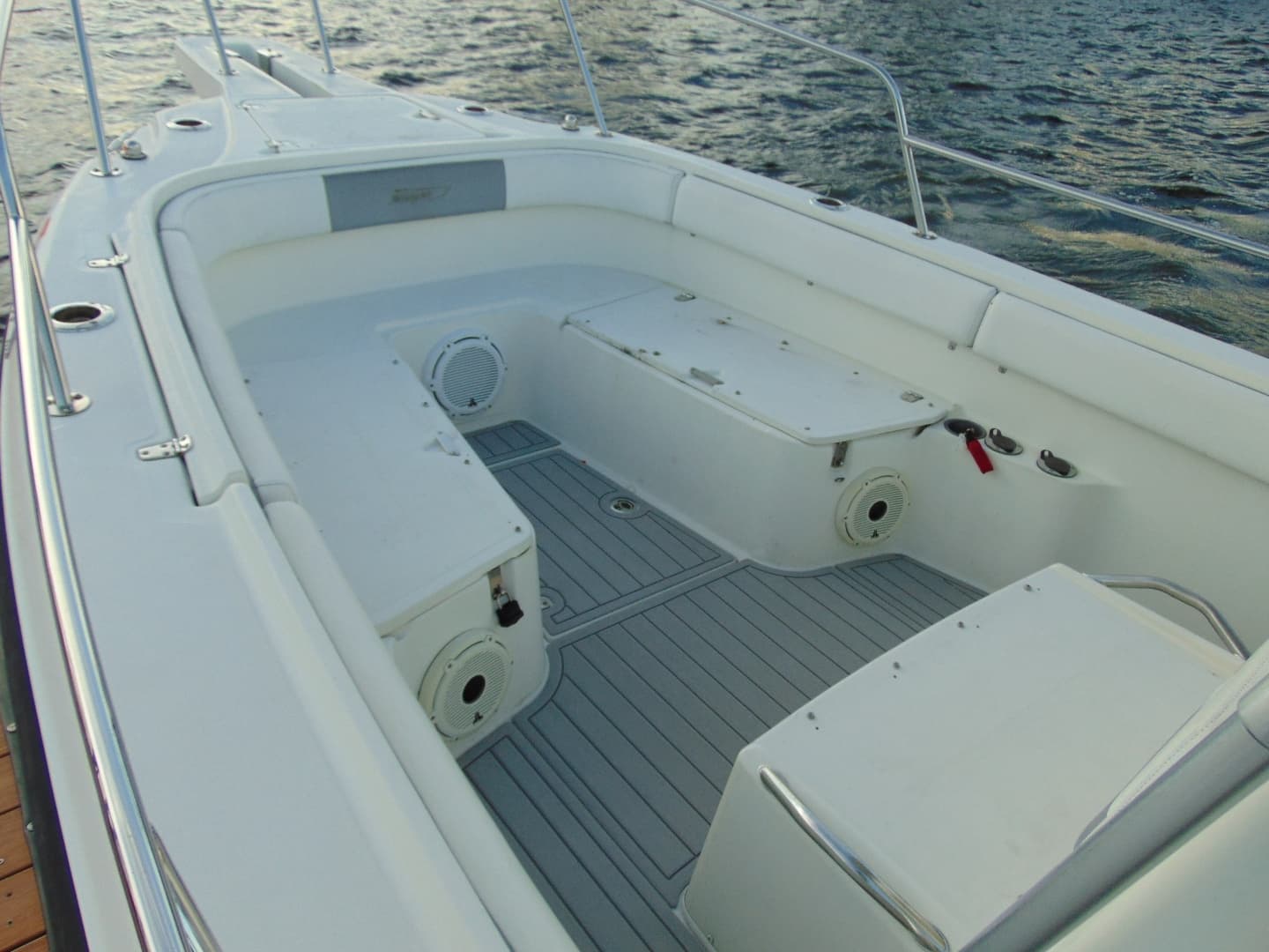 2001 Boston Whaler 26 Outrage à vendre à Fort Lauderdale, Florida Center Console 4