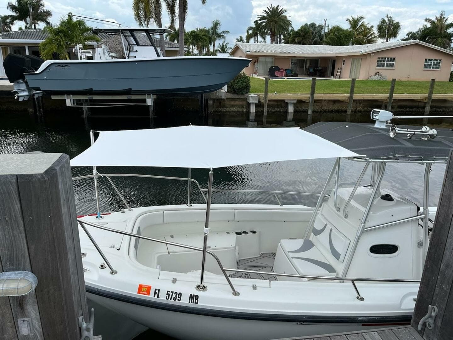 2001 Boston Whaler 26 Outrage à vendre à Fort Lauderdale, Florida Center Console 5