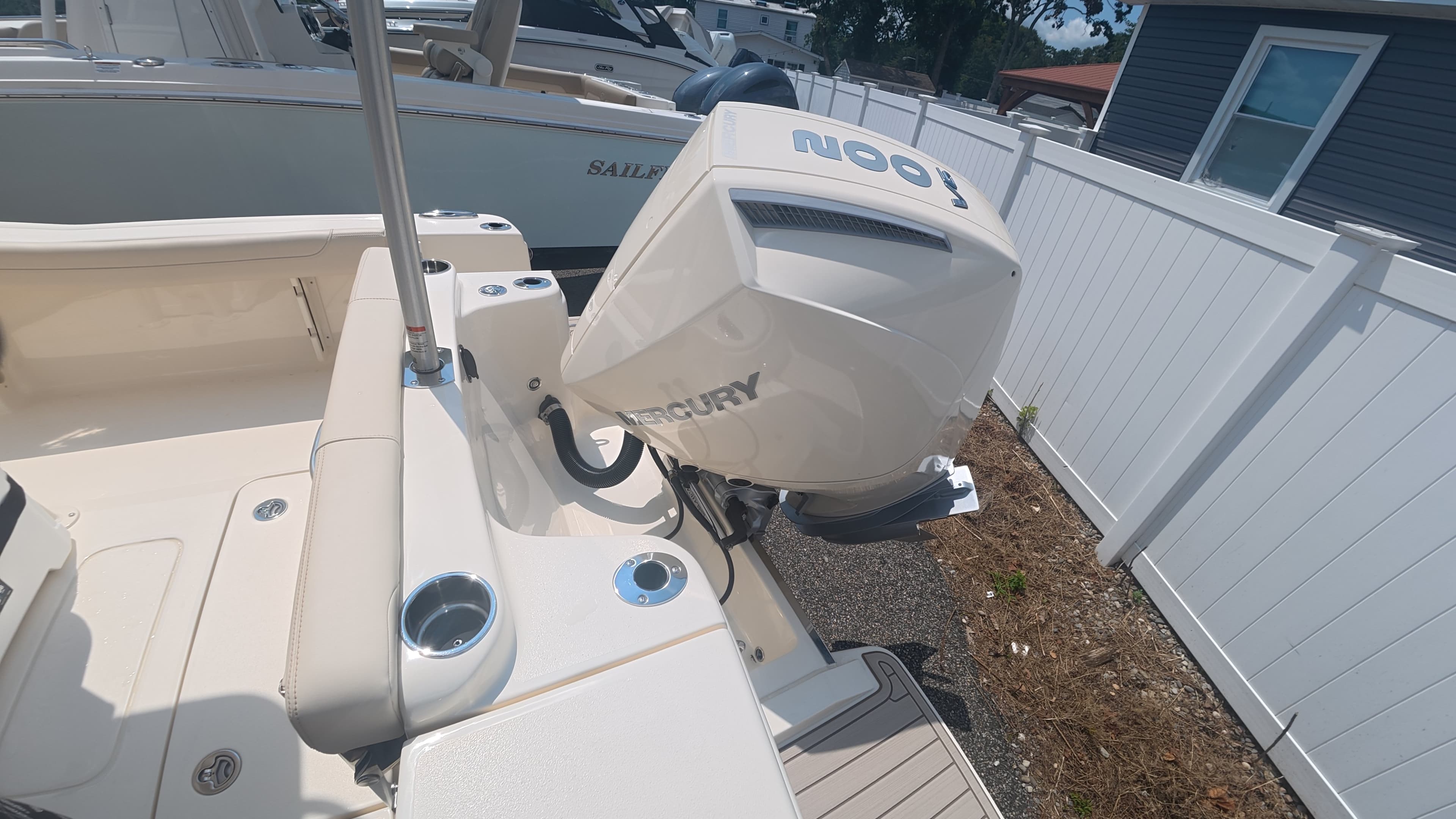 2027 Scout Boats 220 XSF for Sale in Brick Township, New Jersey Center Console 3