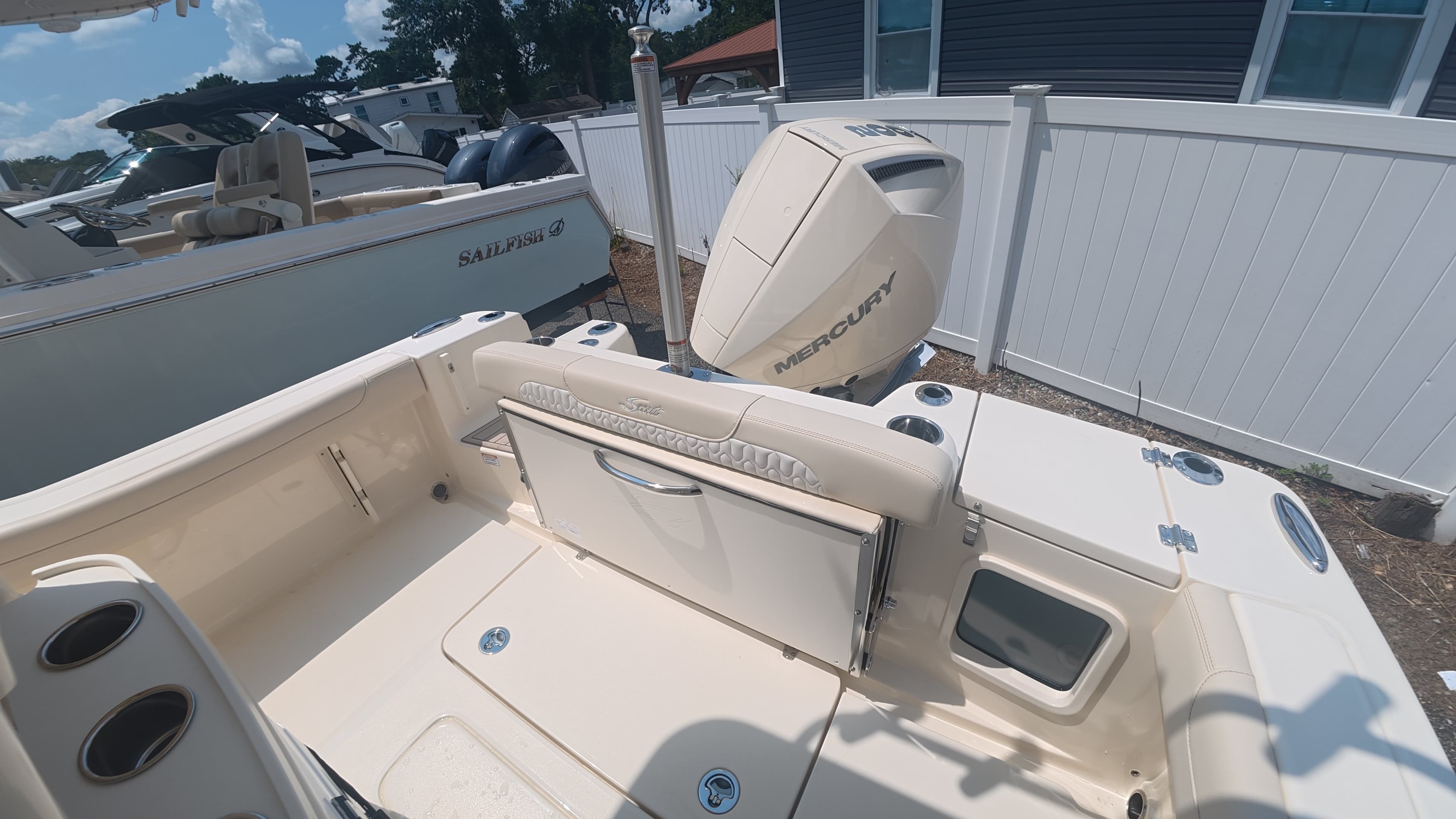 2027 Scout Boats 220 XSF for Sale in Brick Township, New Jersey Center Console 4