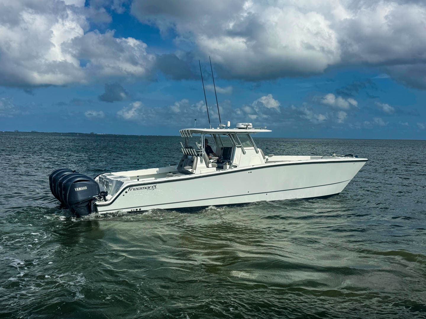 2019 Freeman Boatworks 37VH zum Verkauf in Grand Cayman, KY Power Catamarans 2
