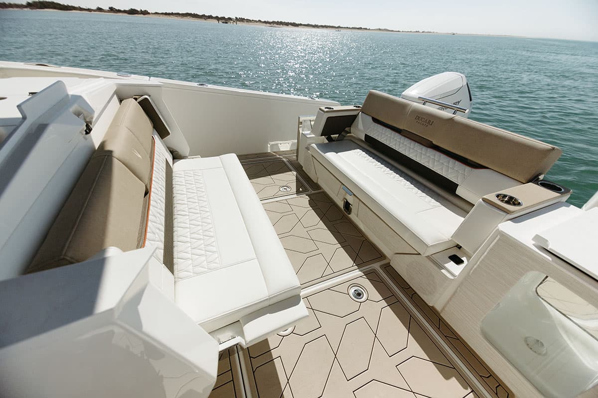 2027 Ducari Yachts 37XIV zum Verkauf in Fort Myers, FL Power Catamarans 5