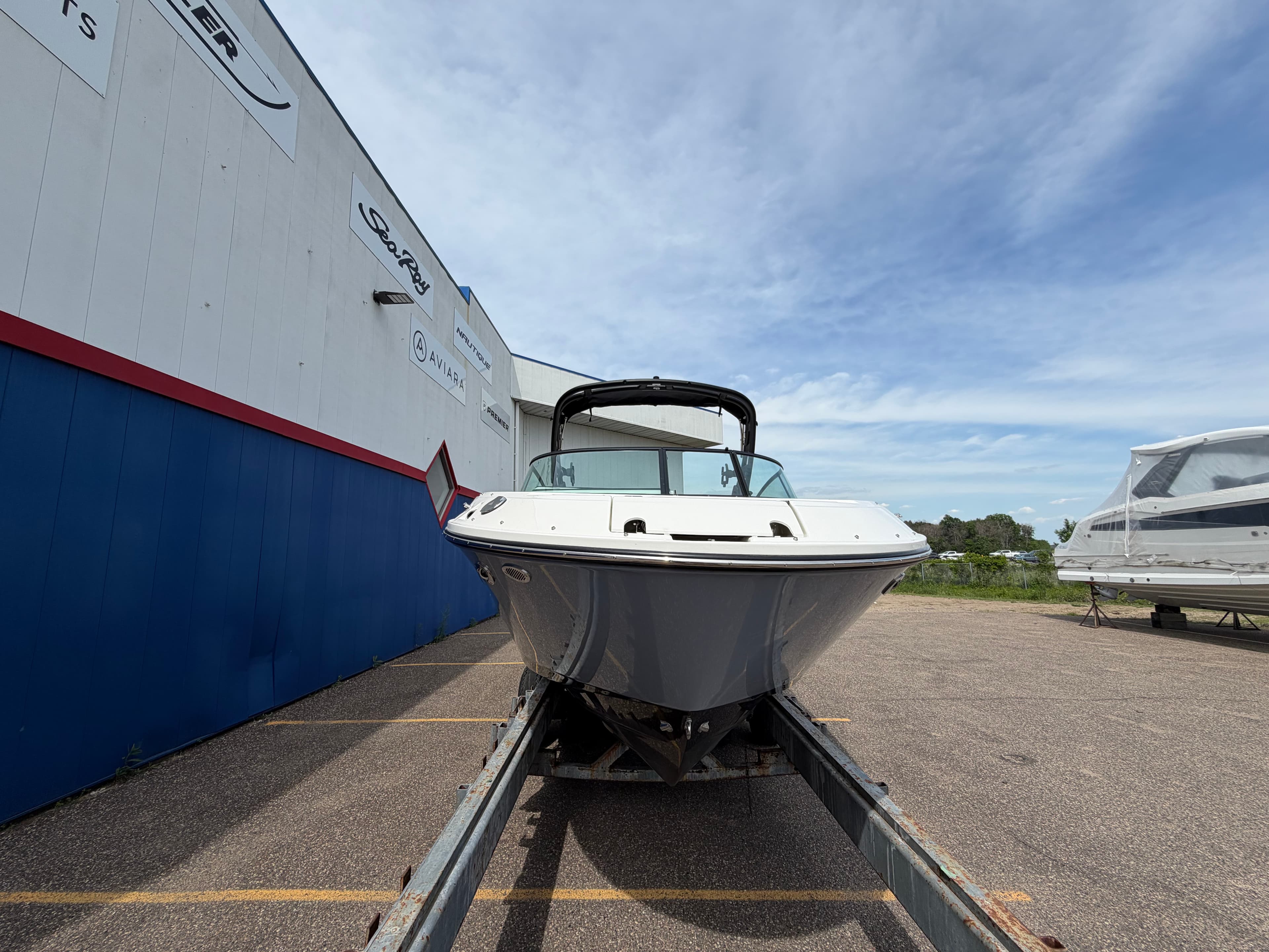 2026 Sea Ray SDX 250 Surf a la venta en Excelsior, Minnesota Bowrider 3