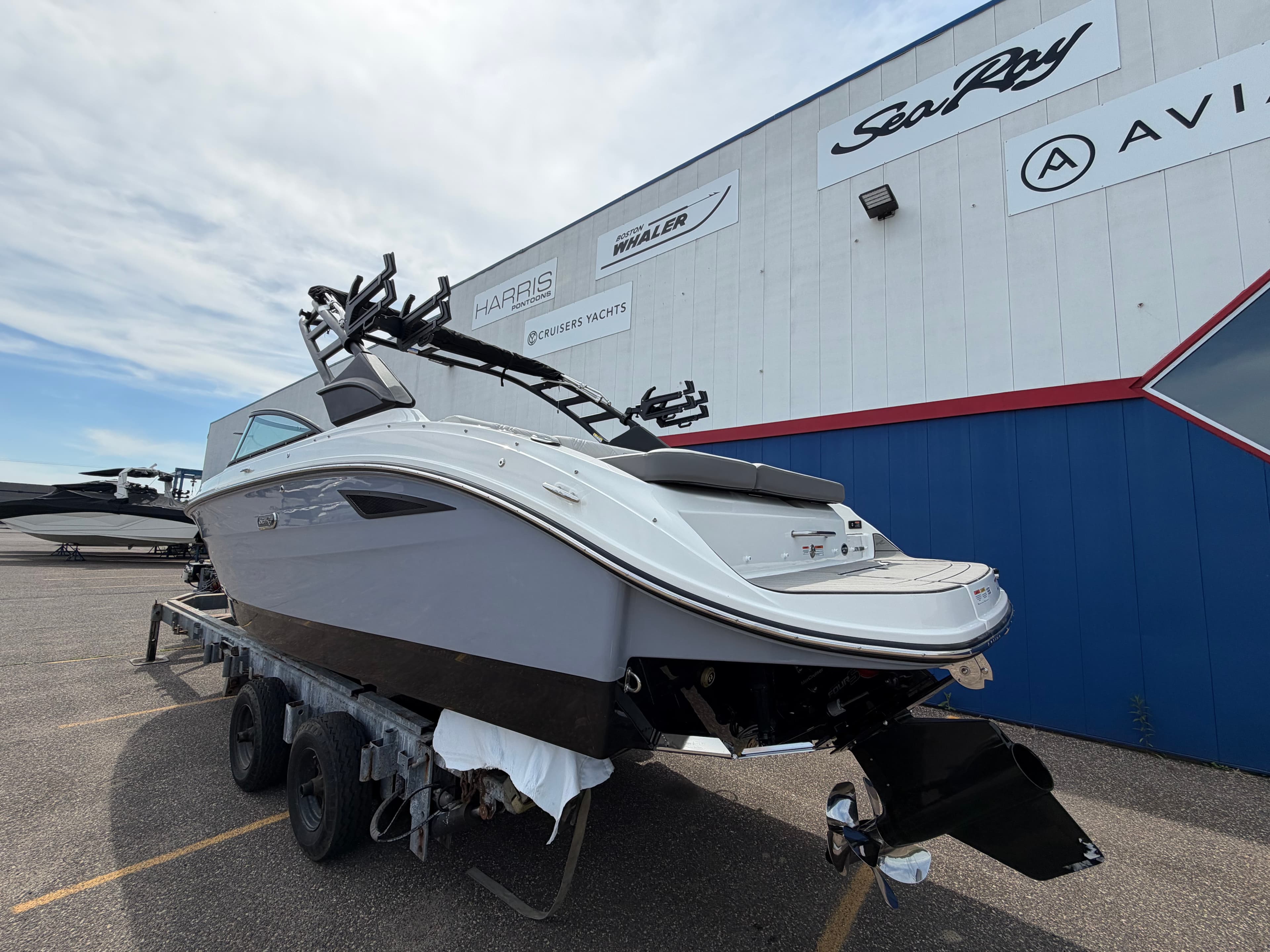 2026 Sea Ray SDX 250 Surf a la venta en Excelsior, Minnesota Bowrider 5