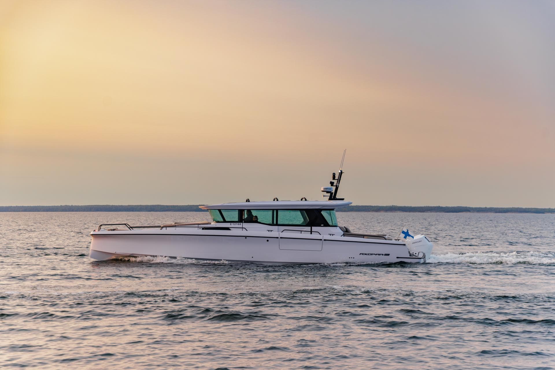 2027 Axopar 45 XC Cross Cabin zum Verkauf in San Diego, California Center Console