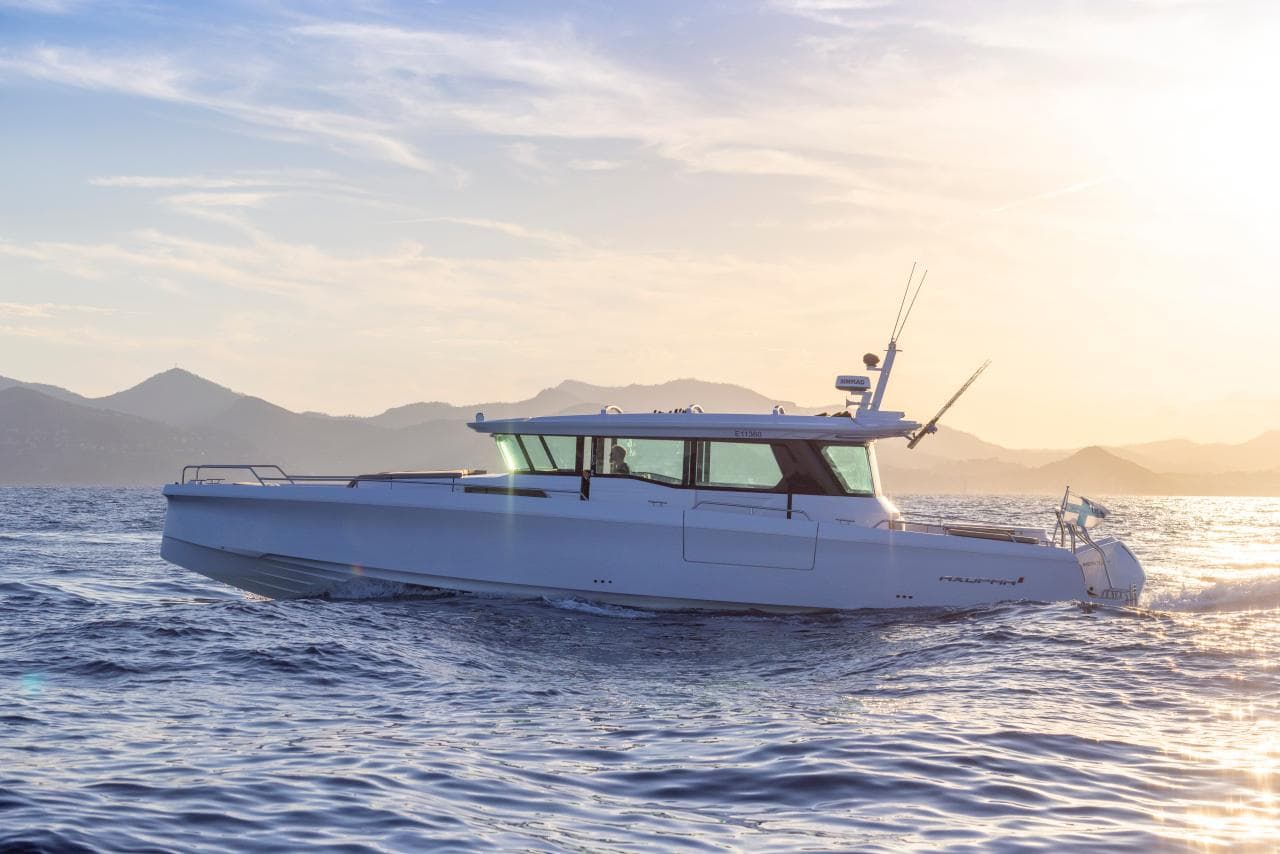 2027 Axopar 45 XC Cross Cabin for Sale in San Diego, California Motor Yacht 2