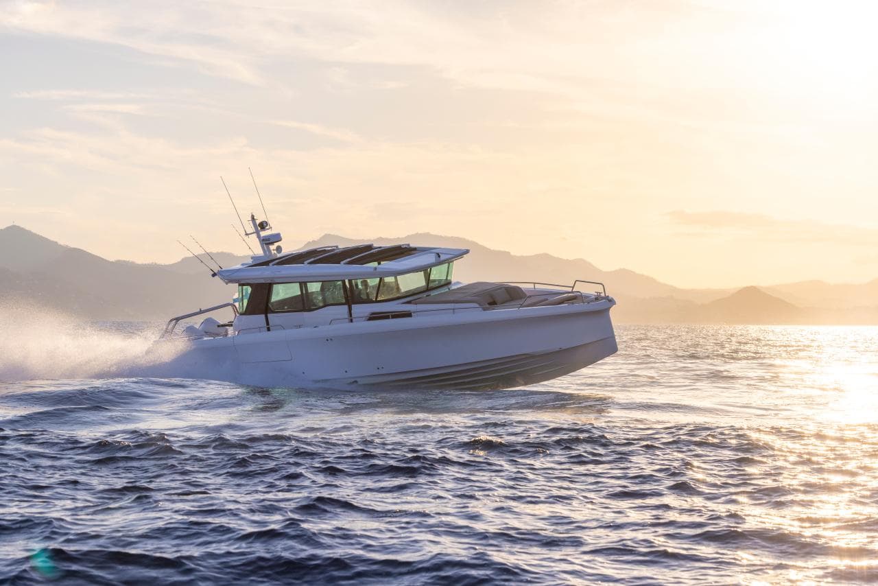 2027 Axopar 45 XC Cross Cabin for Sale in San Diego, California Motor Yacht 4