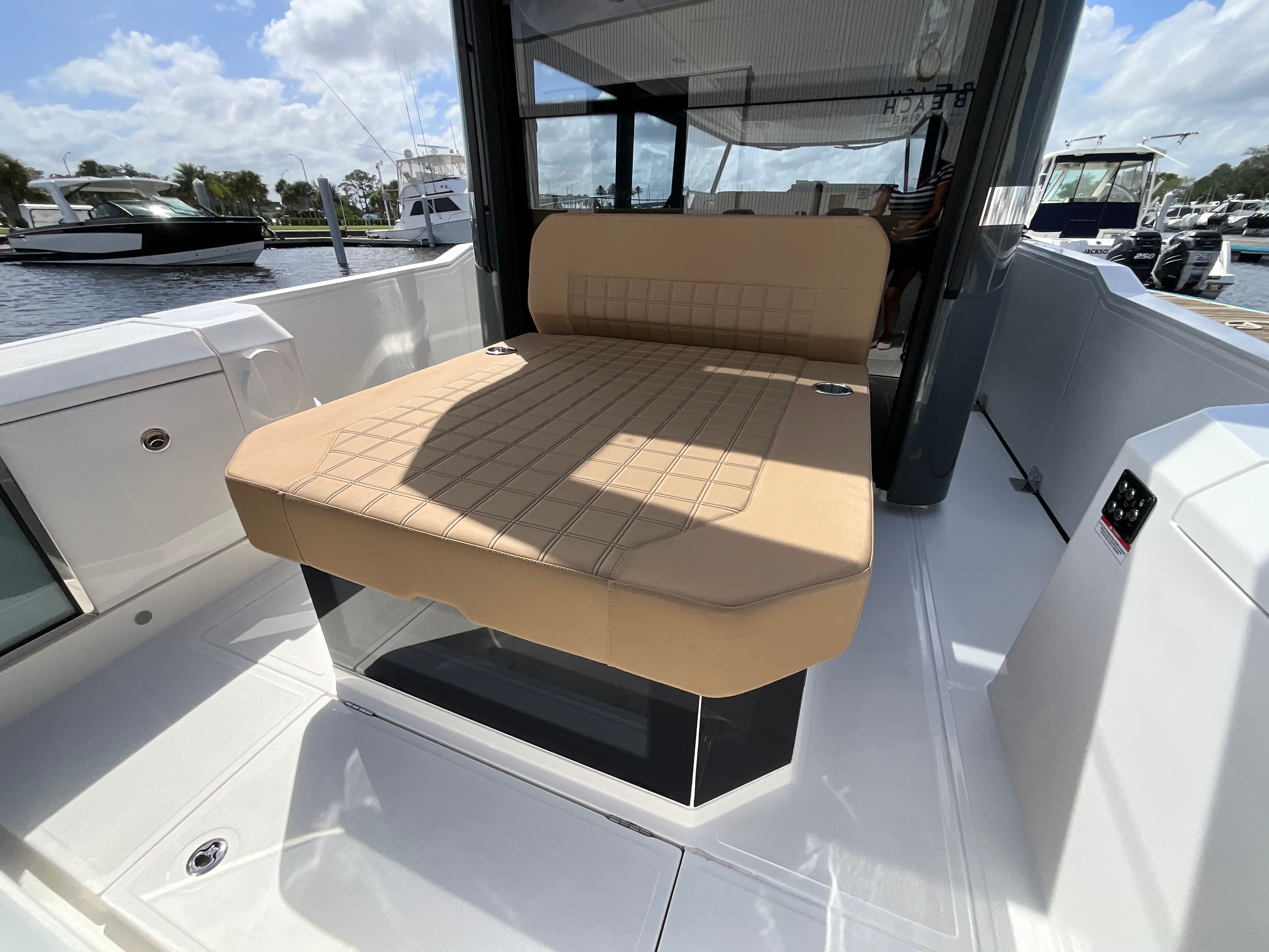 2027 Saxdor 340 GTWA for Sale in Jacksonville Beach, Florida Day Boats 4