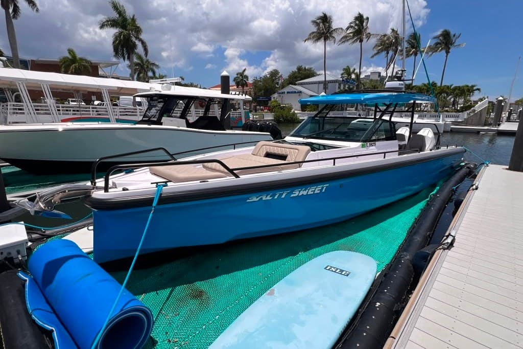 2023 Axopar 37 Sun-Top te koop in Bradenton, FL Day Boats 2