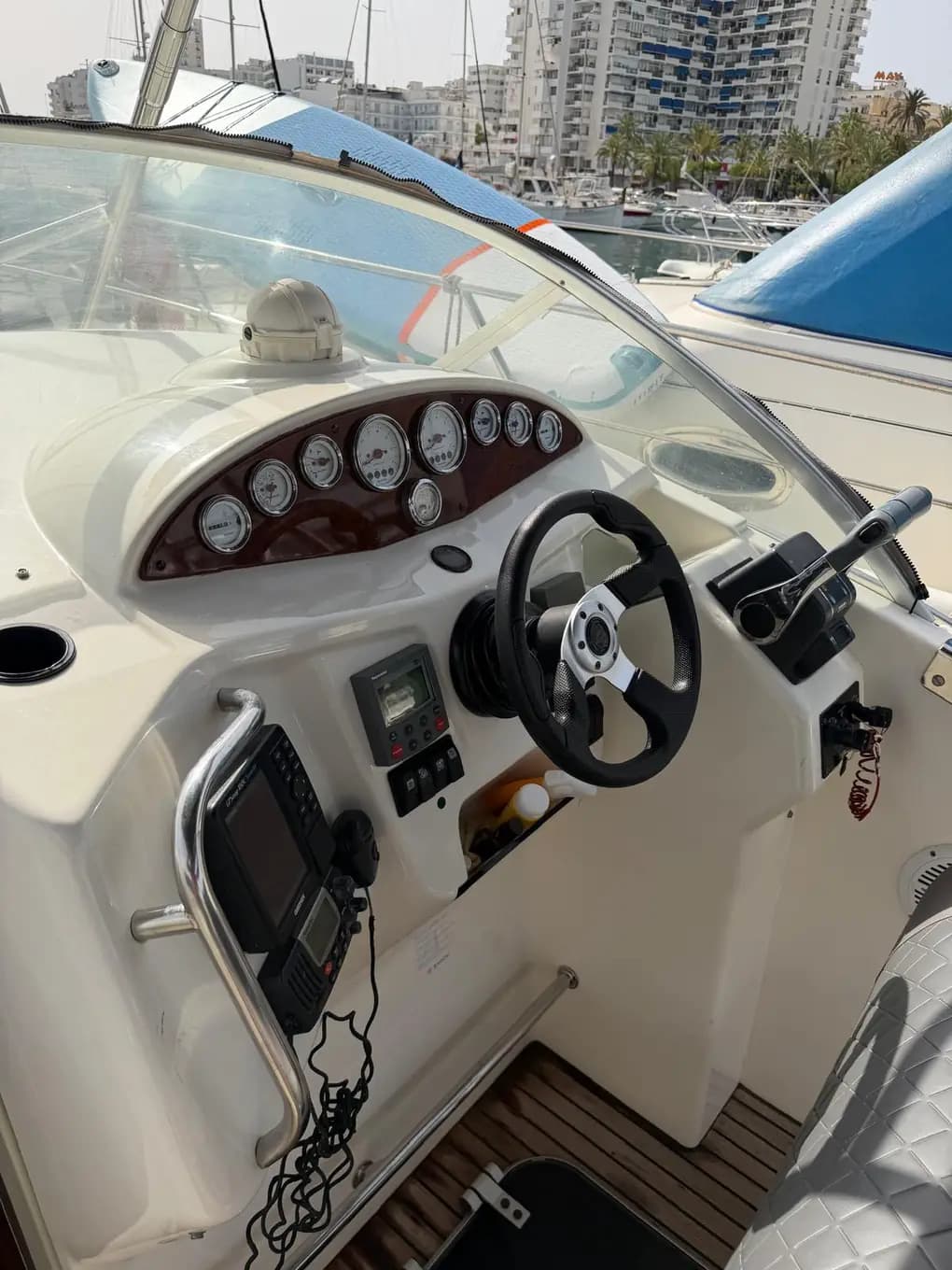 2014 Jeanneau Cap Camarat 925 a la venta en Altea, ES Walk-around Boats 2