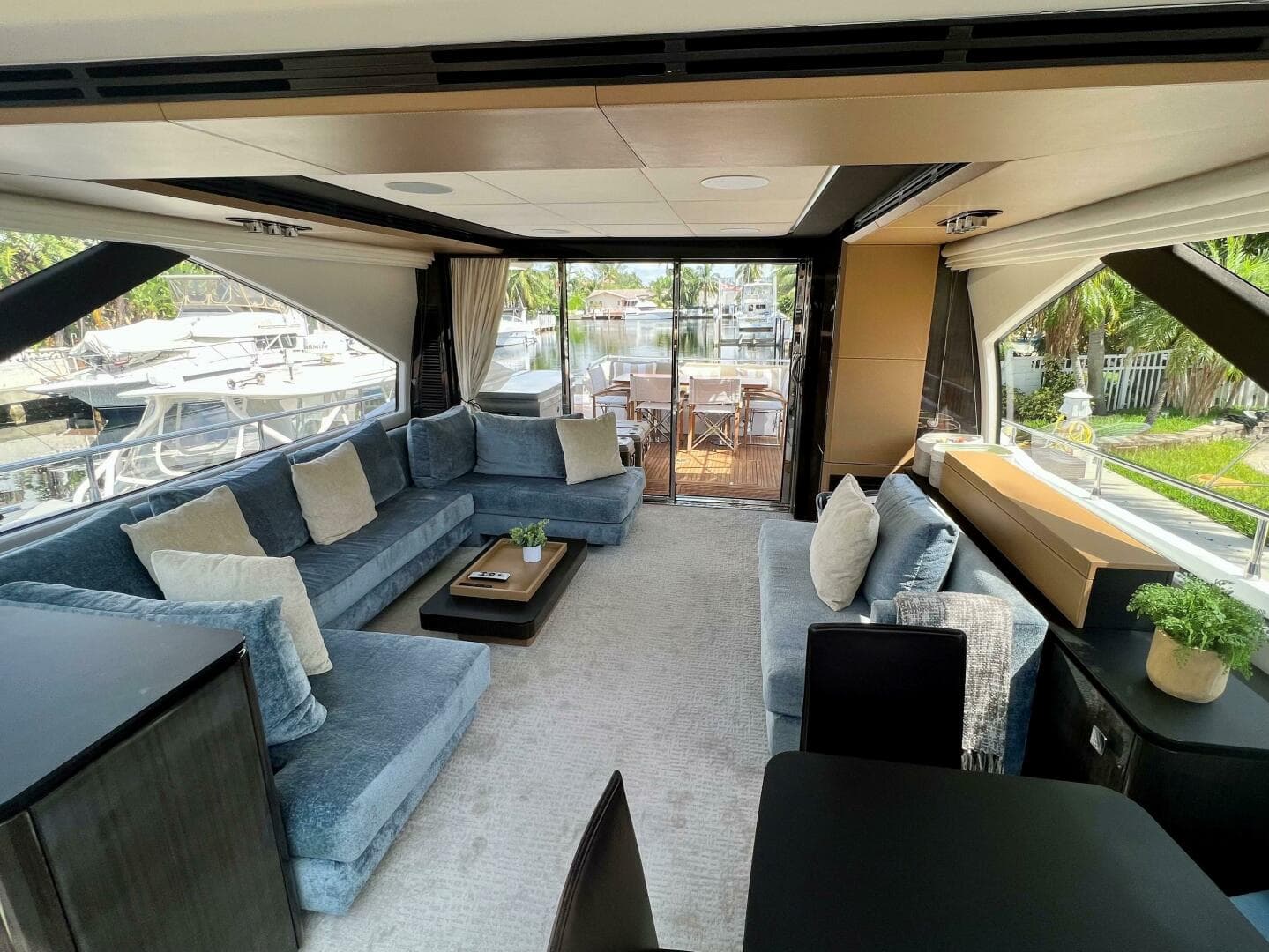 2019 Azimut 77S for Sale in Aventura, Florida Flybridge 4