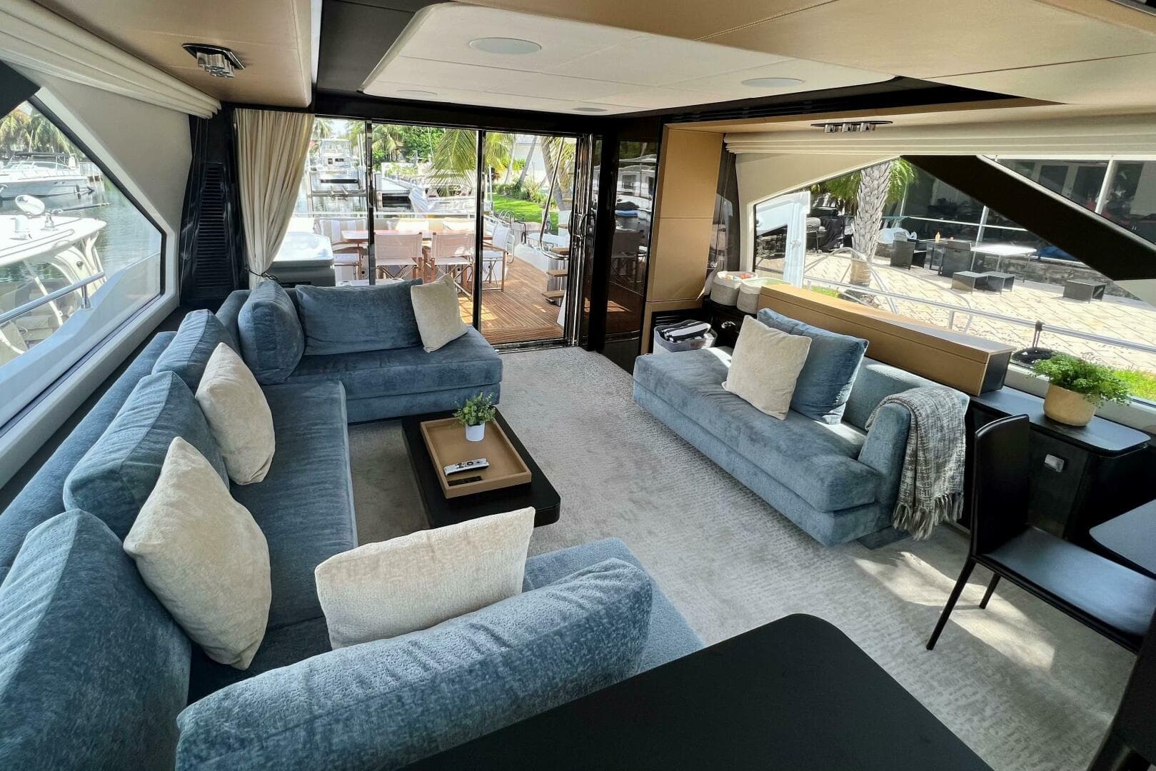 2019 Azimut 77S for Sale in Aventura, Florida Flybridge 5