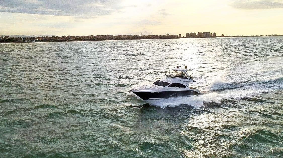 2006 Sea Ray 520 Sedan Bridge for Sale in La Guaira, VE Flybridge 4