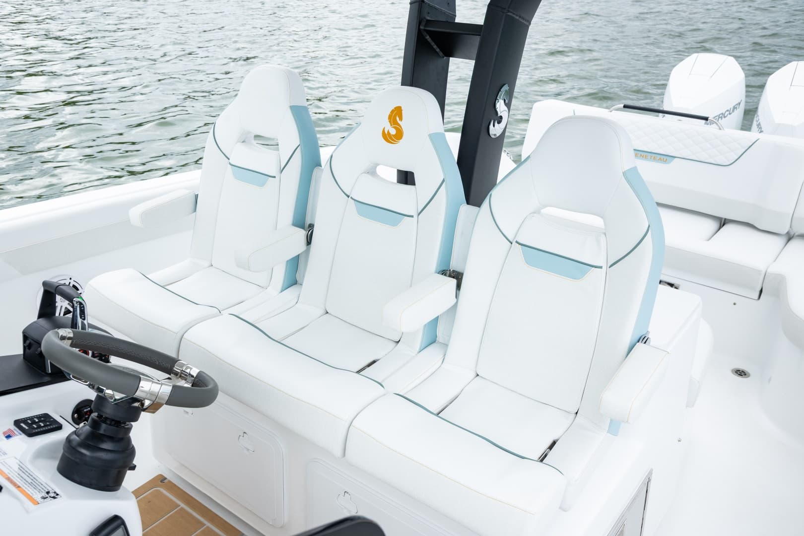 2027 Beneteau Flyer 30 zum Verkauf in South Dartmouth, Massachusetts Day Boats 4