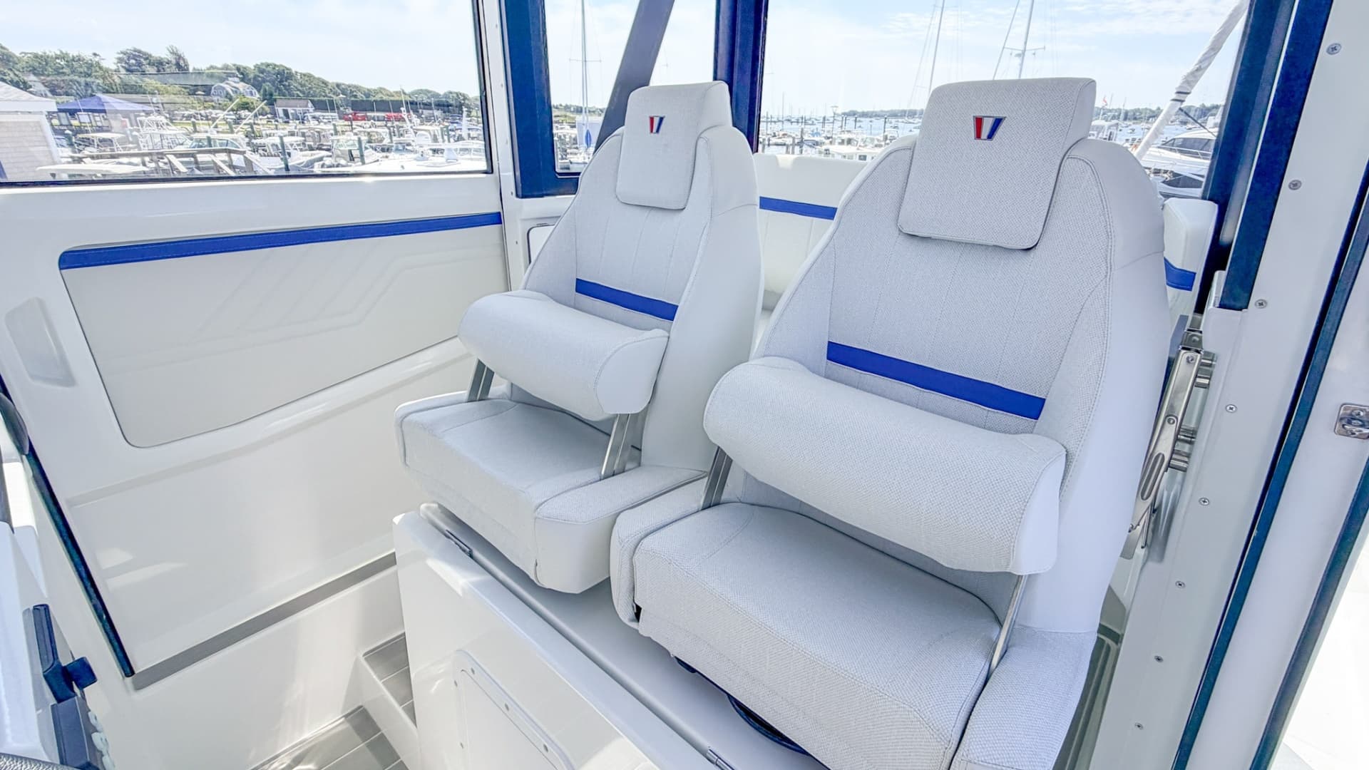 2027 Wellcraft 28 Explorer for Sale in South Dartmouth, Massachusetts Cuddy Cabin 4