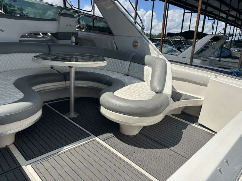 1996 Sea Ray 500 Sundancer for Sale in Acworth, Georgia Express Cruiser 3