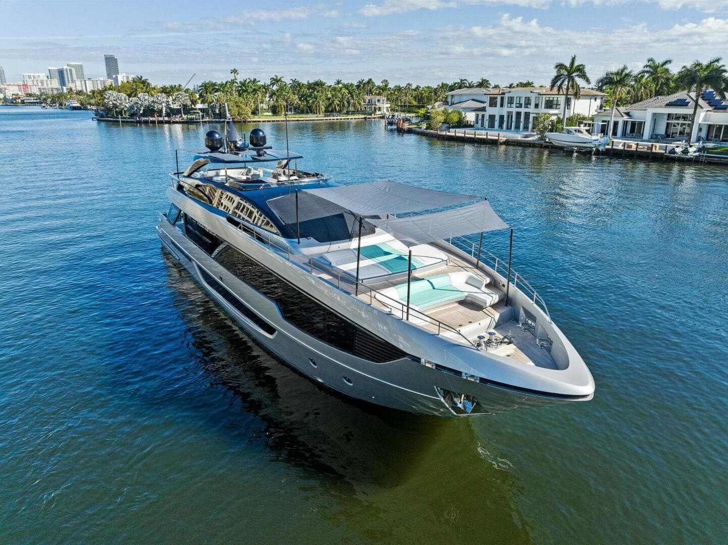 2024 Riva 102' Corsaro Super for Sale in Amalfi, IT Flybridge 4