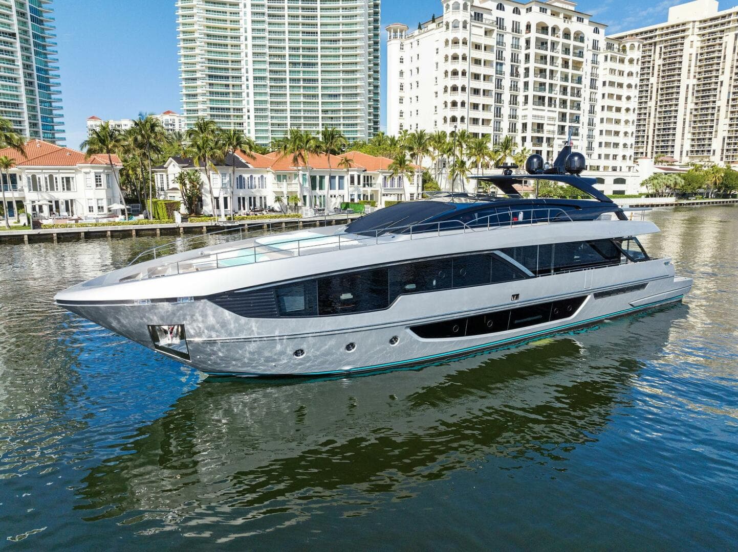 2024 Riva 102' Corsaro Super for Sale in Amalfi, IT Flybridge 5