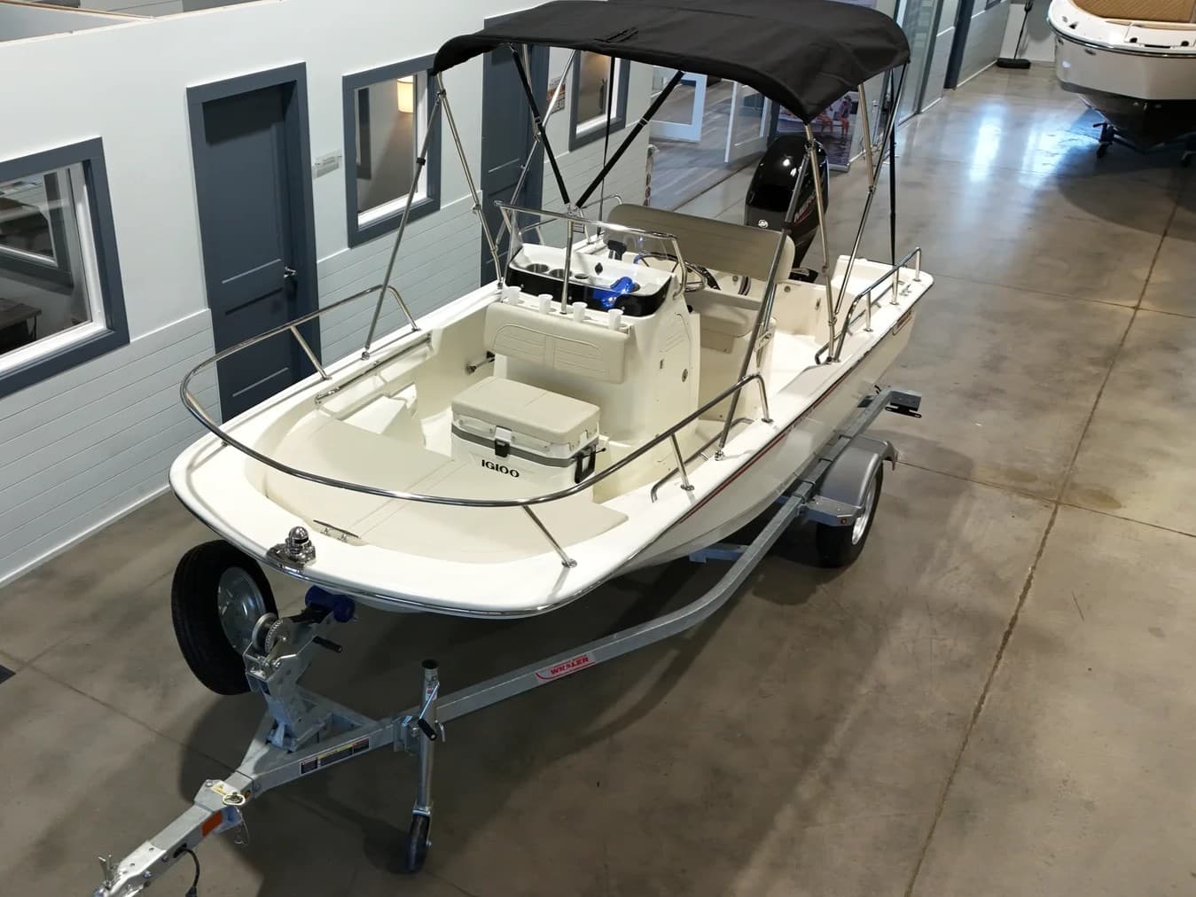 2027 Boston Whaler 150 Montauk zum Verkauf in Cornelius, North Carolina Center Console 3