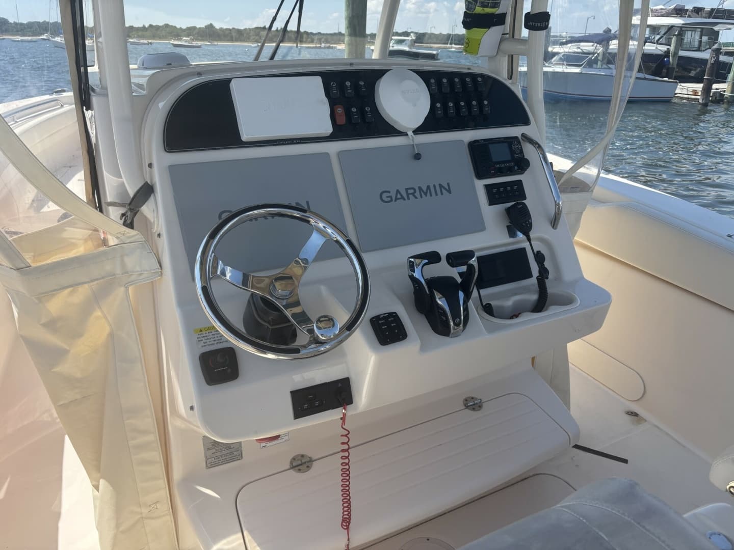 2021 Grady-White Boats Canyon 306 zum Verkauf in South Dartmouth, Massachusetts Center Console 3